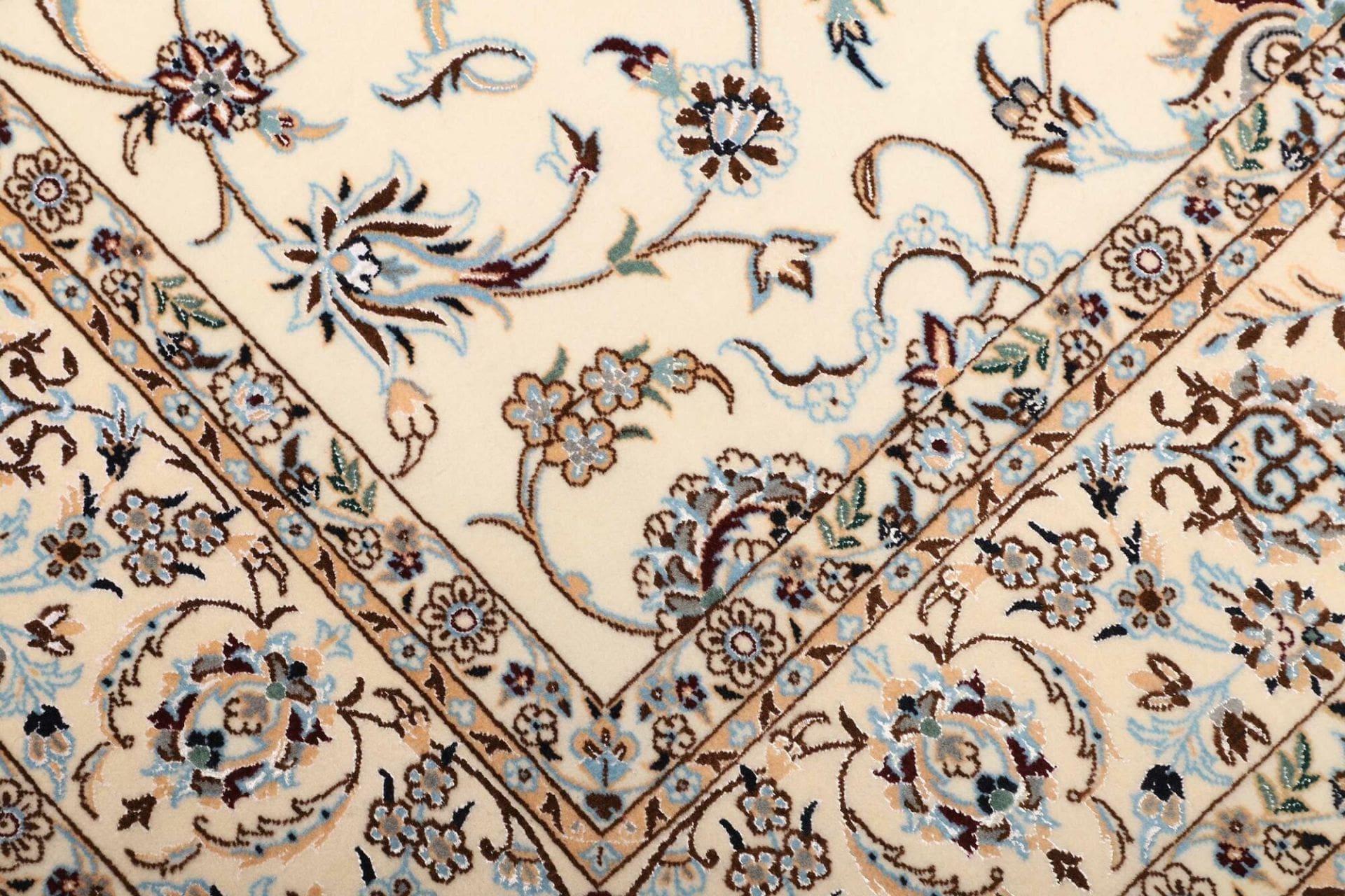 Nain Perserteppich aus Iran, 159 × 161 cm