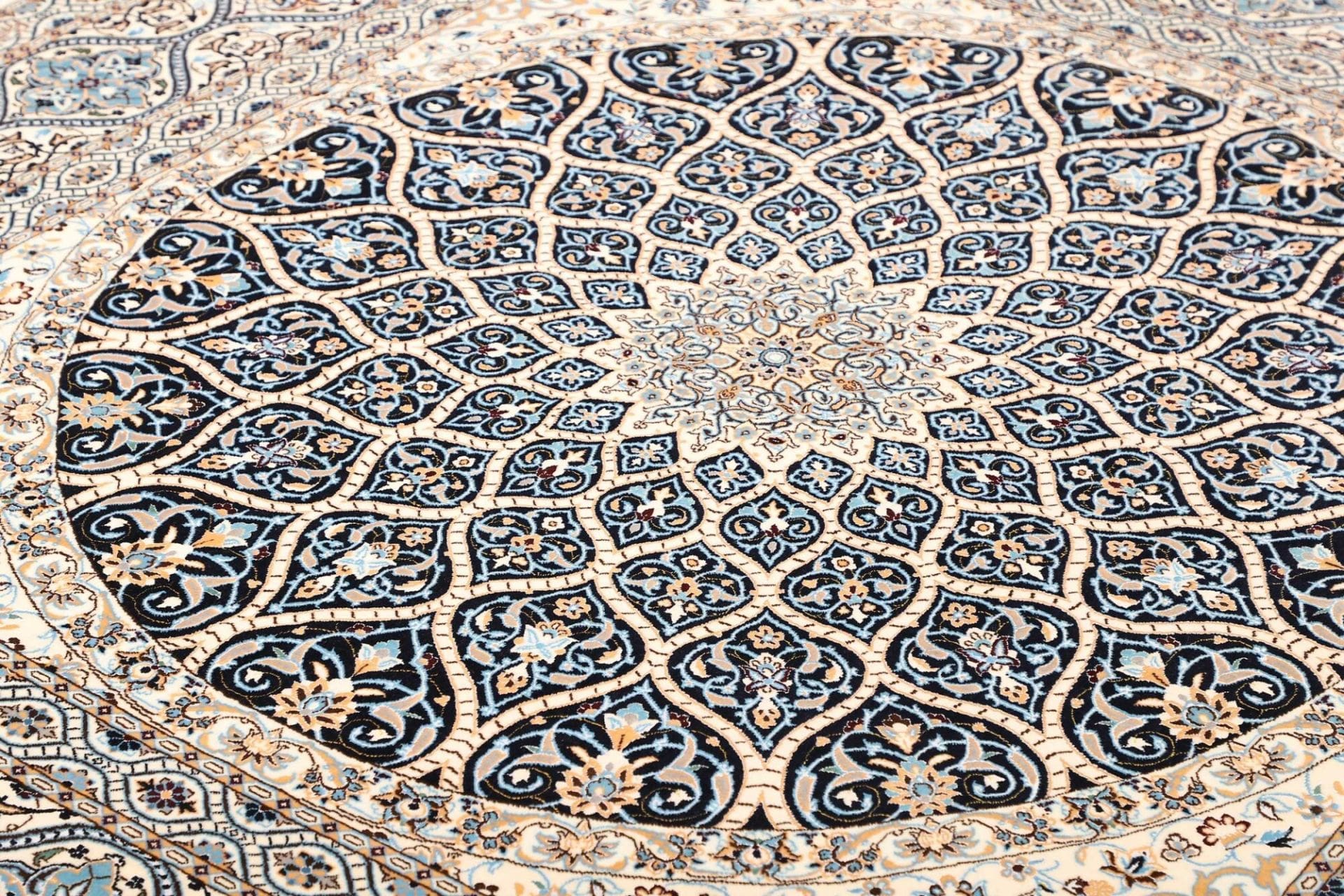 Handgeknüpfter Nain Perserteppich, 210 × 205 cm, Wolle
