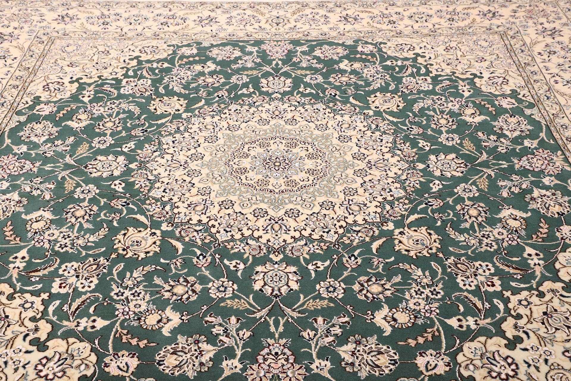 Handgeknüpfter Nain Perserteppich, 254 × 253 cm, Wolle