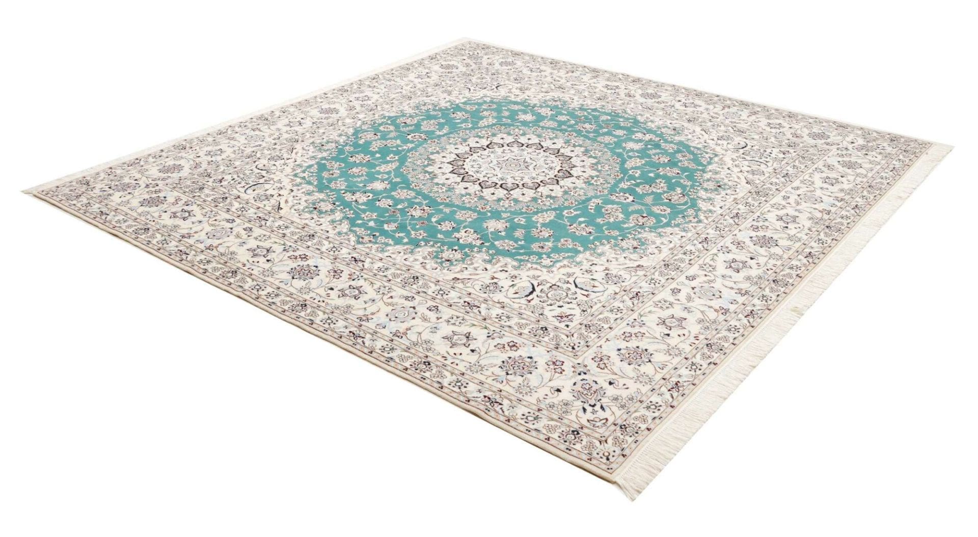 Nain Perserteppich 256 × 248 cm aus Wolle, handgeknüpft