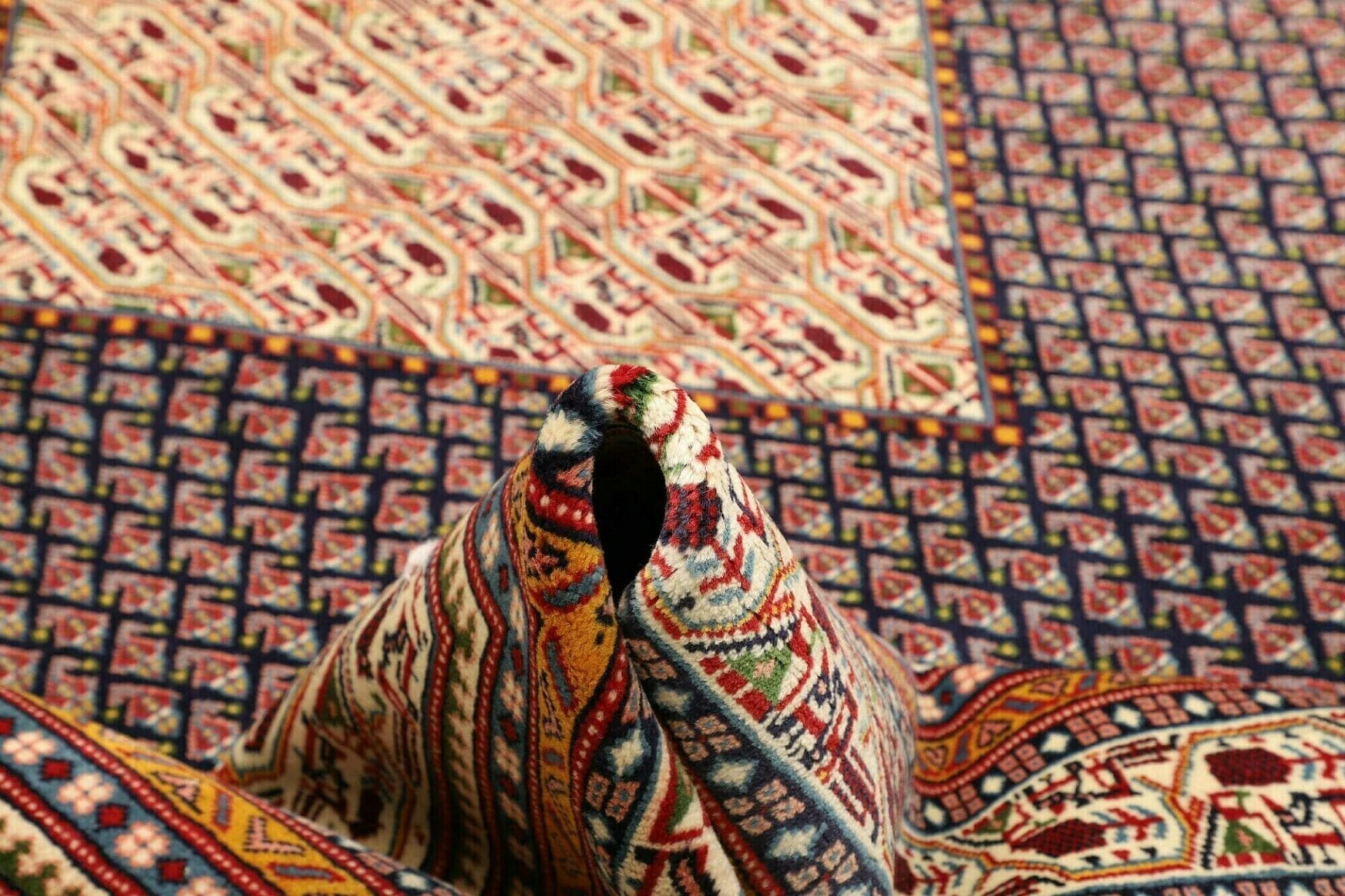 Sarough Farahan Perserteppich 288 × 340 cm aus Wolle, handgeknüpft