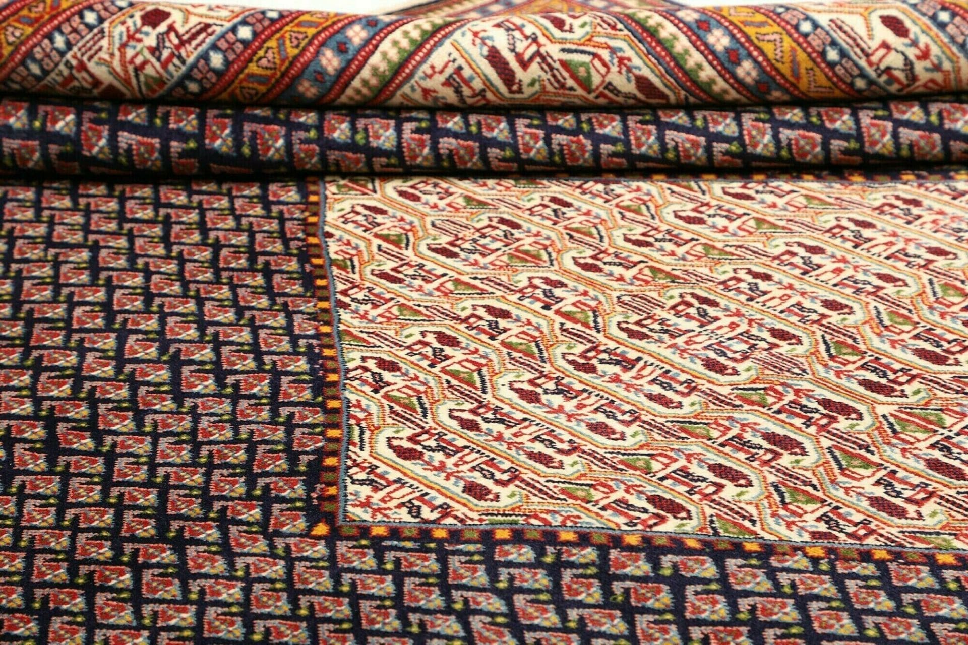 Sarough Farahan Perserteppich 288 × 340 cm aus Wolle, handgeknüpft