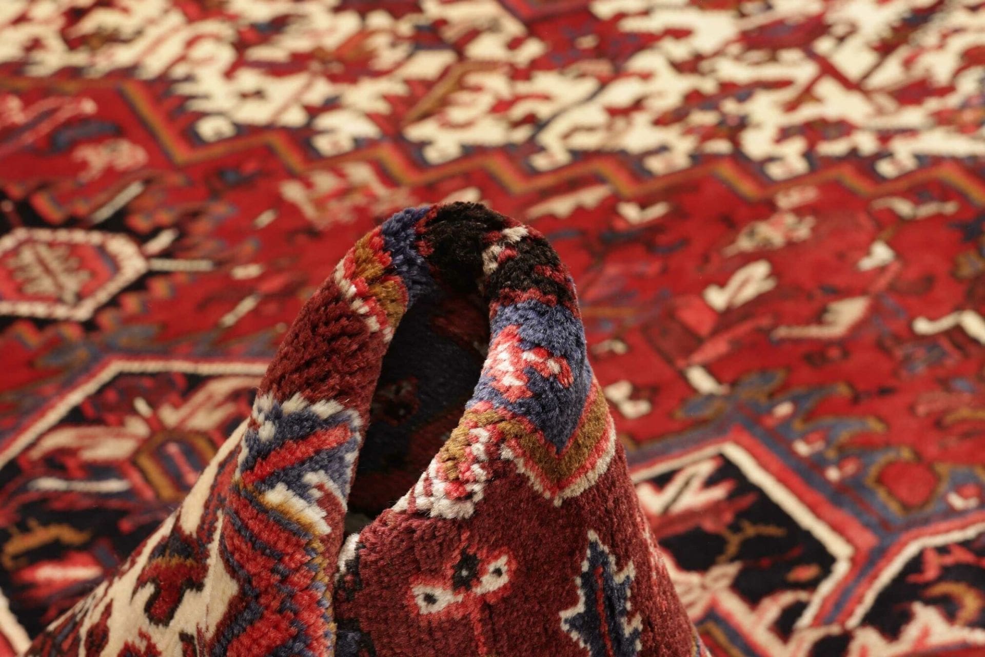 Heriz Perserteppich aus Iran, 253 × 285 cm