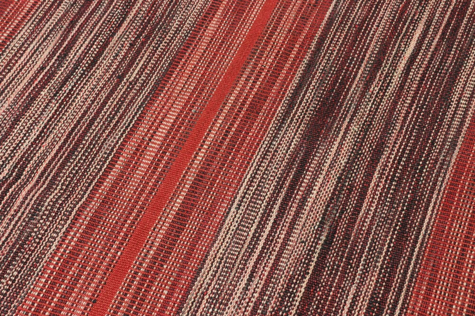Handgewebter Kelim Perserteppich 260 × 304 cm