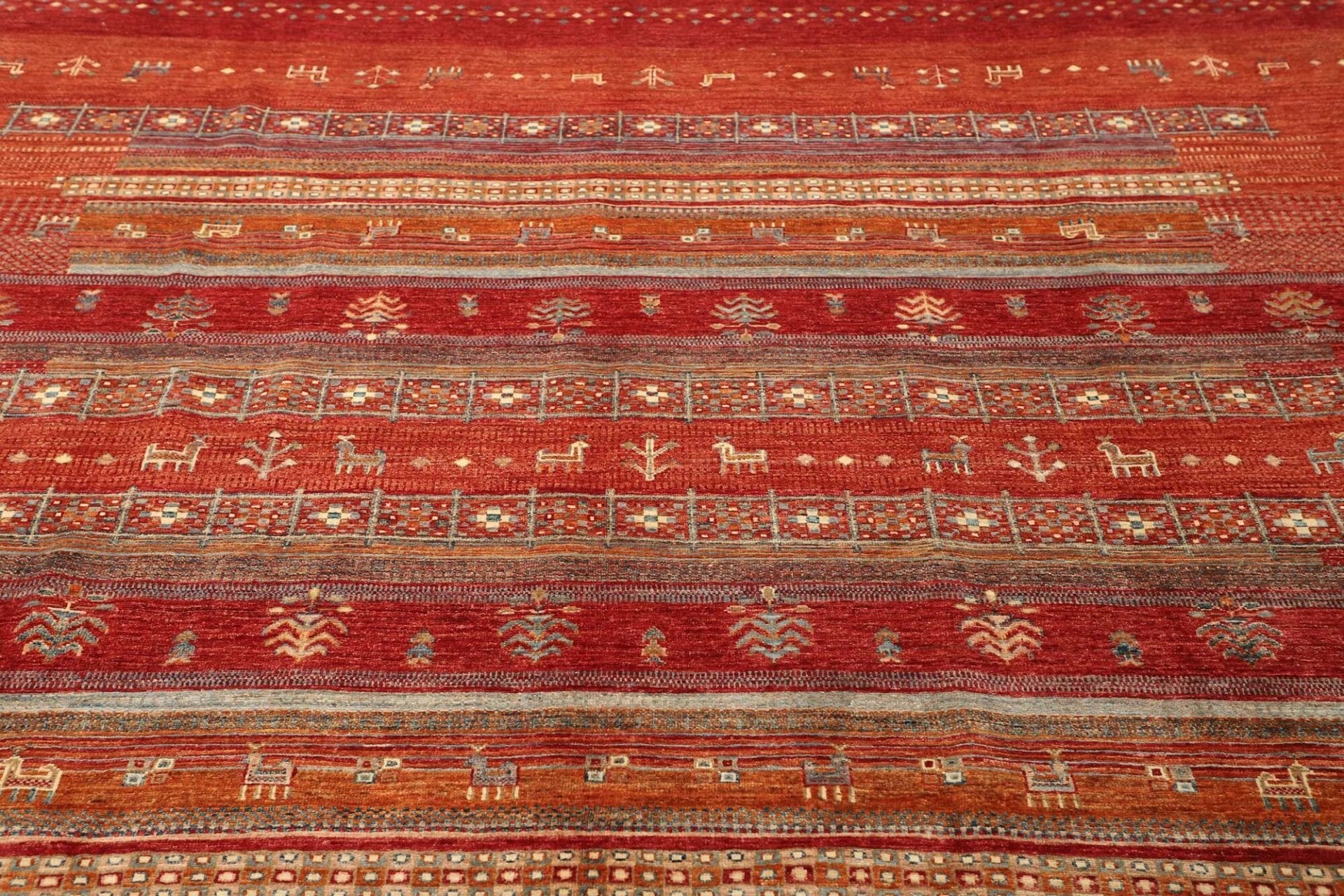 Gabbeh Orientteppich 253 × 298 cm aus Wolle, handgewebt