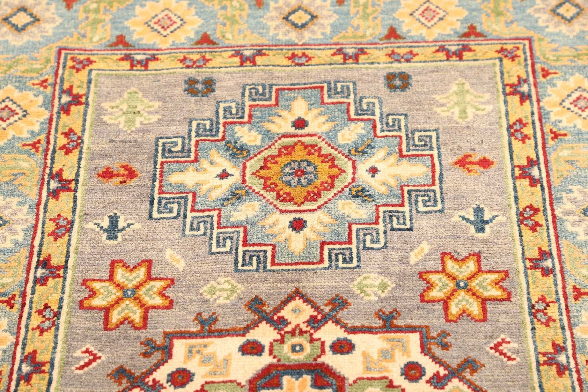 Kazak Orientteppich aus Afghanistan, 86 × 125 cm