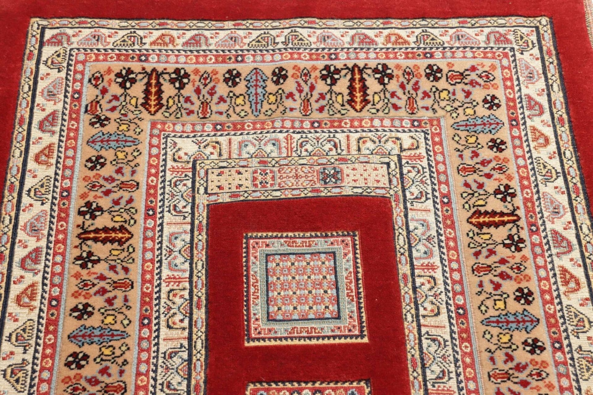 Perserteppich aus Iran, 83 × 116 cm