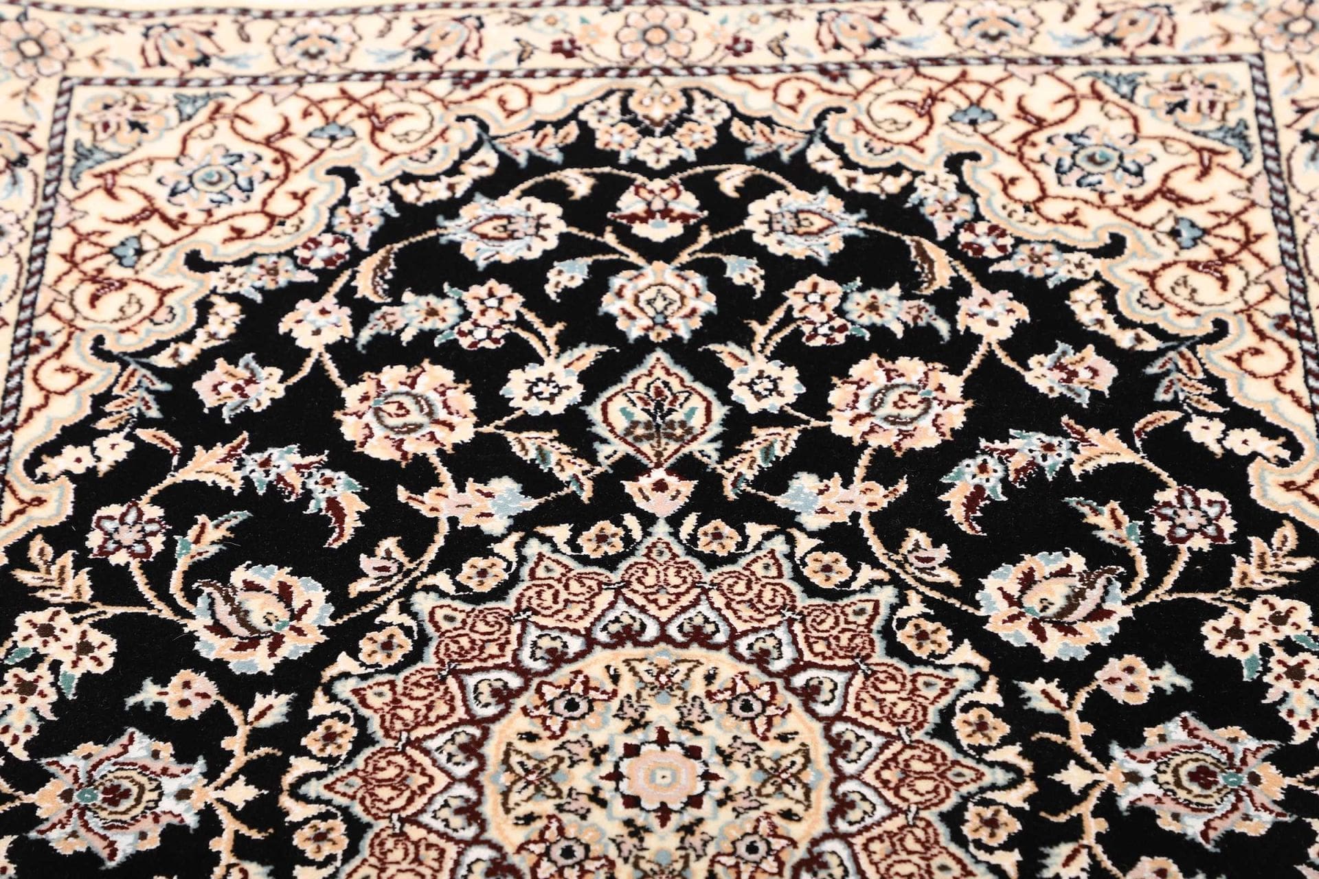 Handgeknüpfter Nain Perserteppich, 84 × 120 cm, Wolle