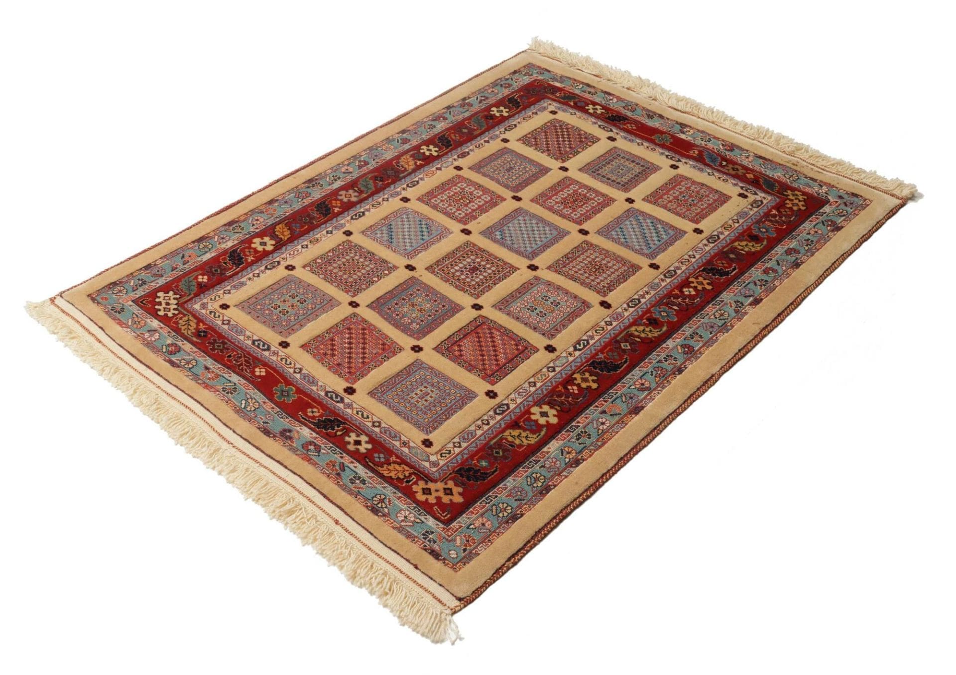 Nain Perserteppich aus Iran, 106 × 129 cm