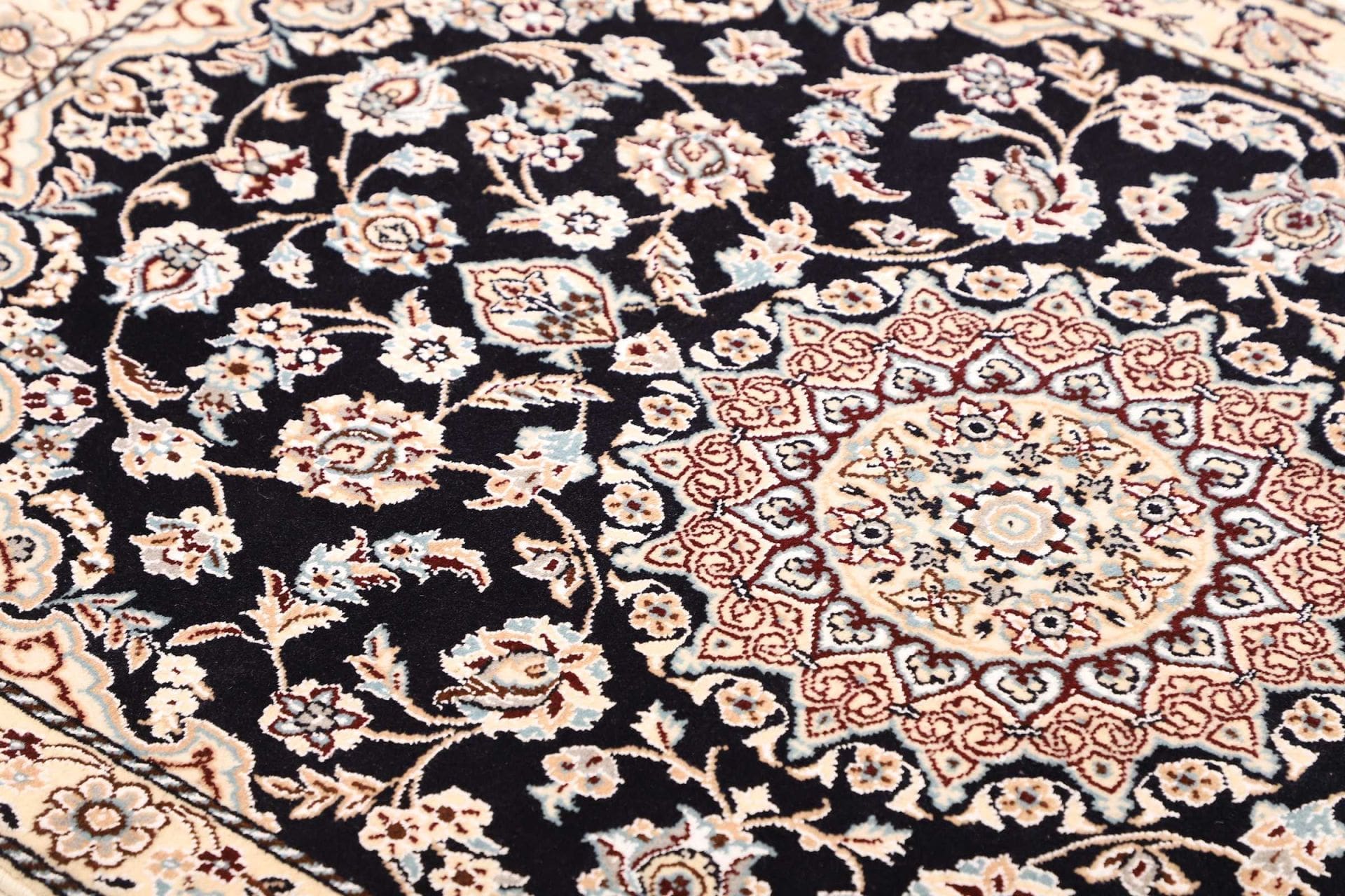 Handgeknüpfter Nain Perserteppich 85 × 130 cm