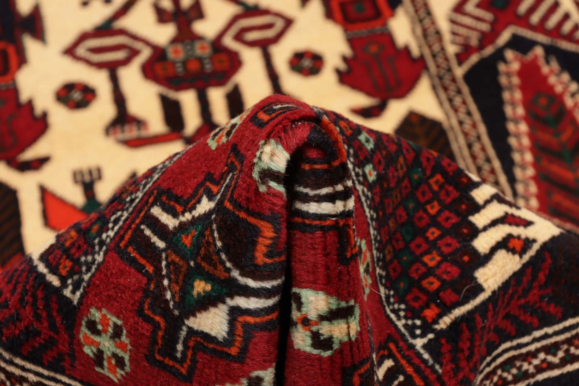 Perserteppich aus Iran, 111 × 208 cm