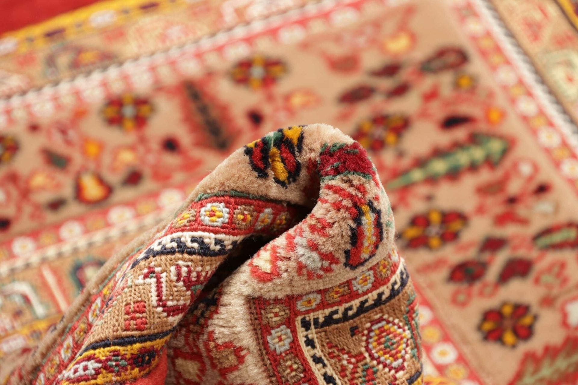 Perserteppich aus Iran, 94 × 118 cm