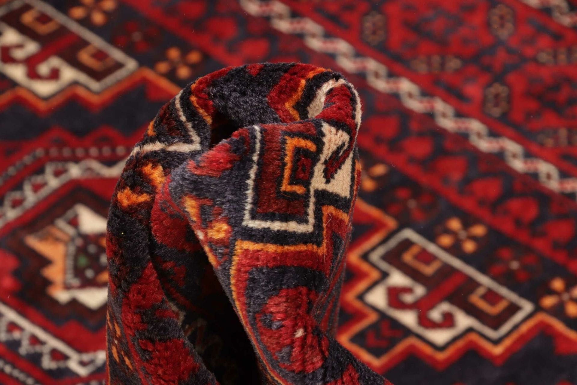Perserteppich aus Iran, 110 × 202 cm