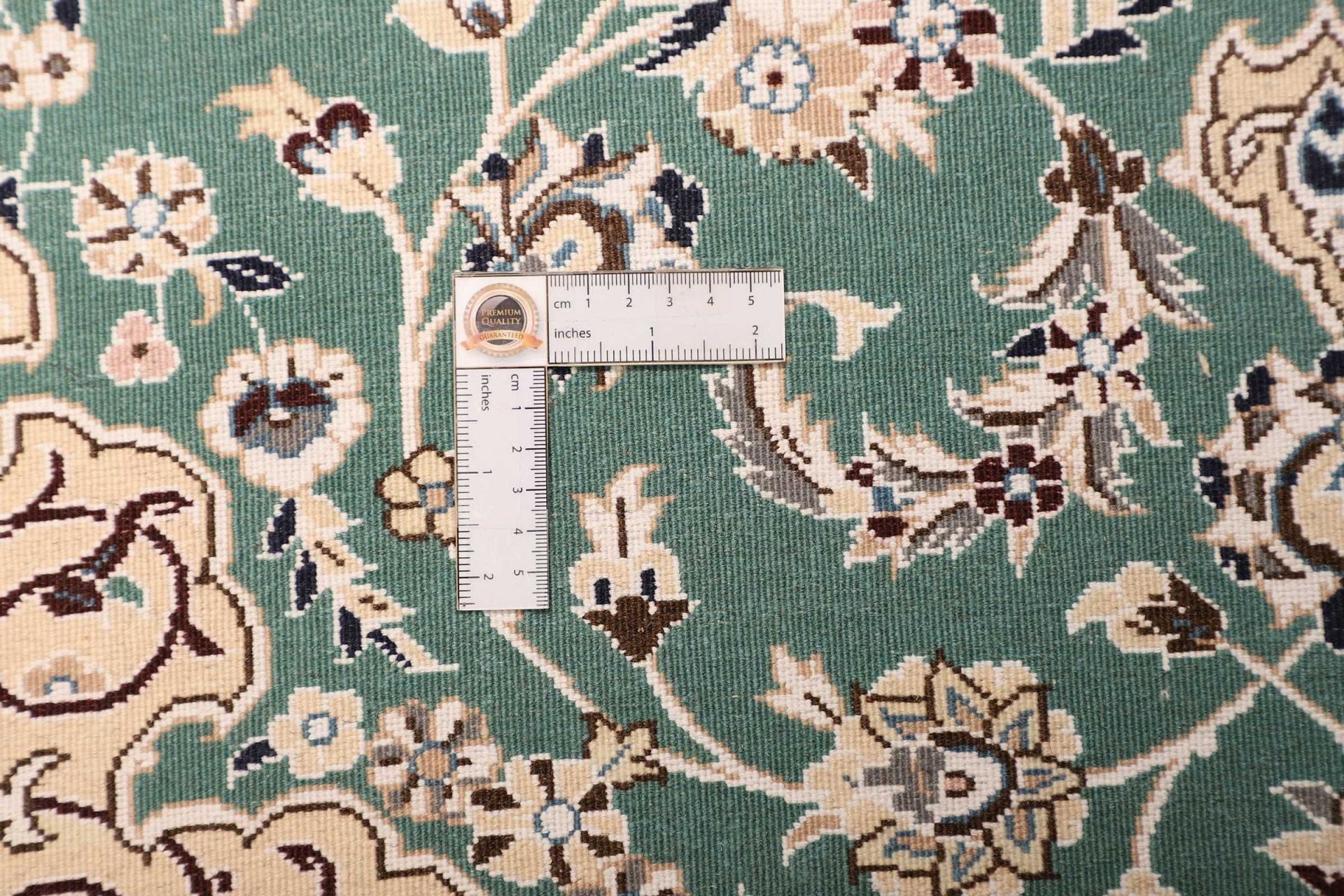 Nain Perserteppich aus Iran, 93 × 127 cm
