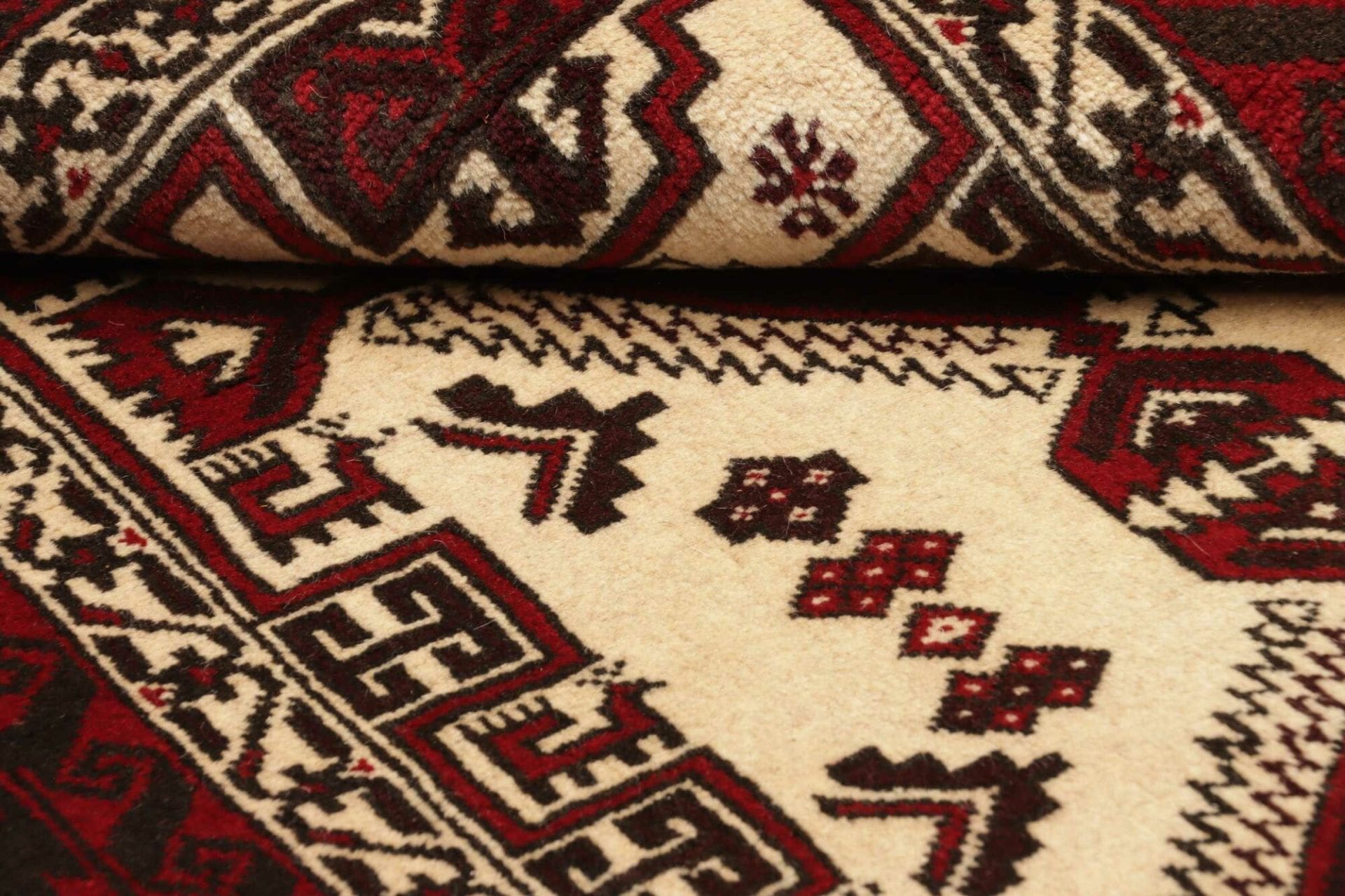 Perserteppich aus Iran, 106 × 197 cm