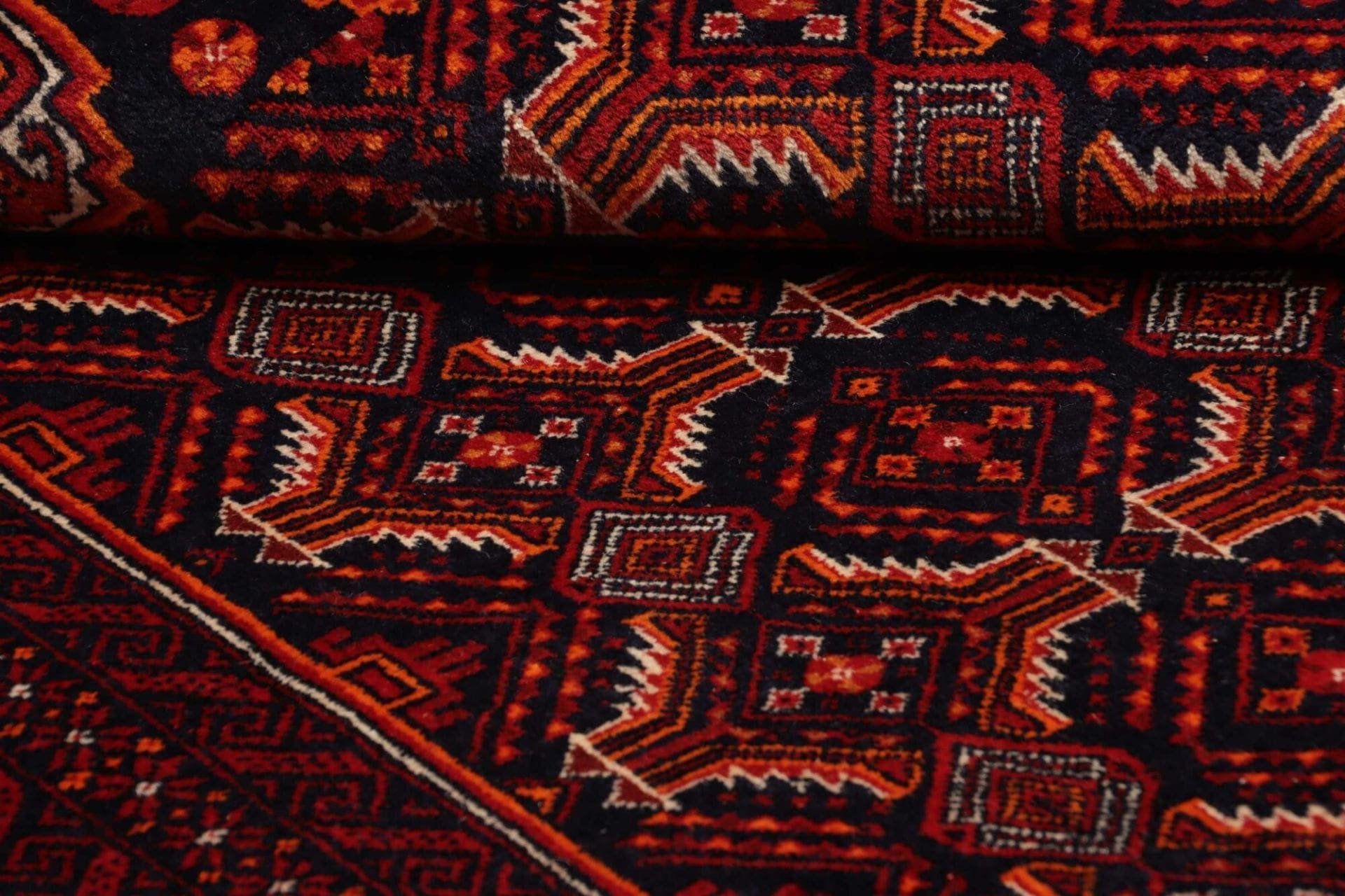 Handgeknüpfter Nain Perserteppich 111 × 208 cm