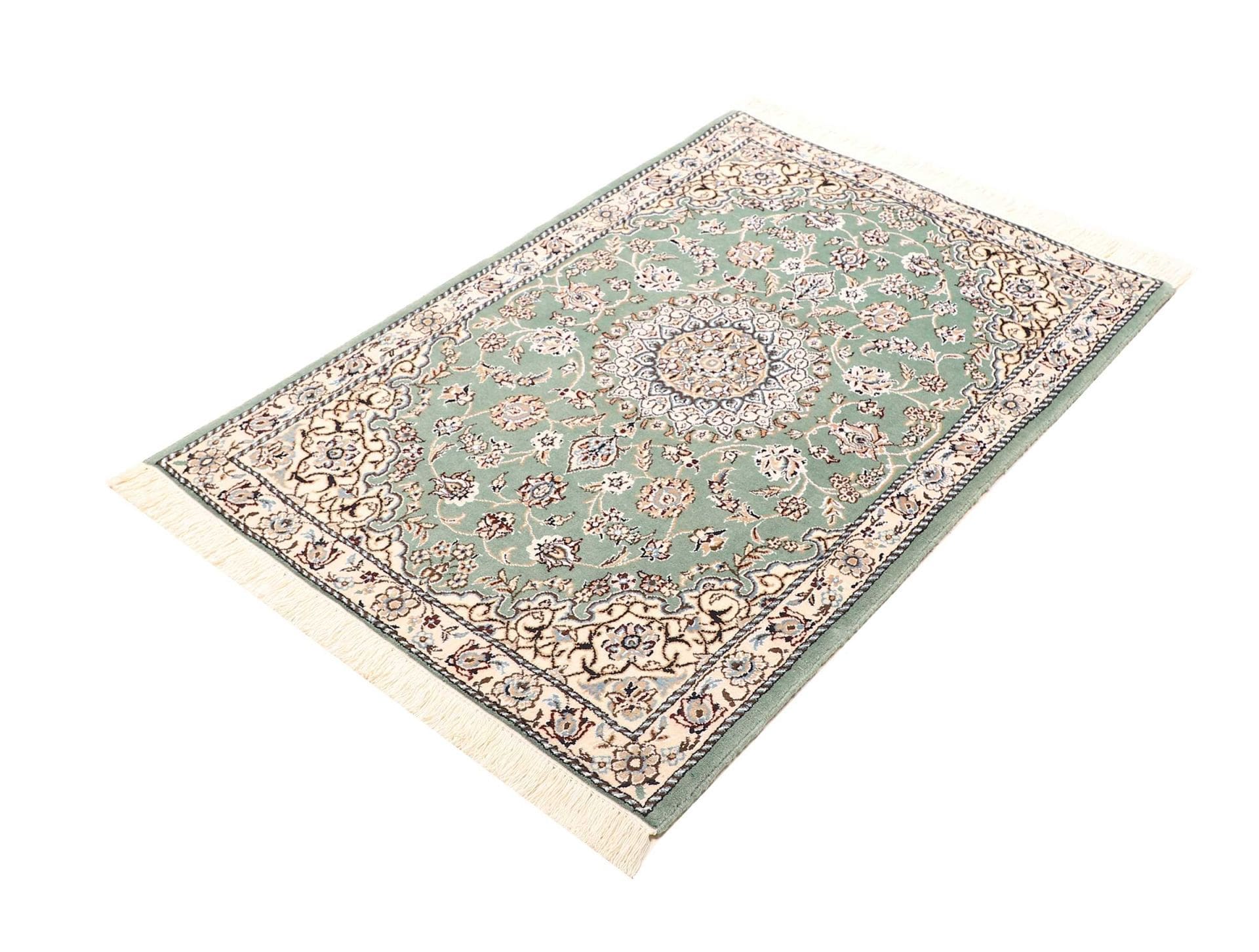 Nain Perserteppich aus Iran, 83 × 120 cm