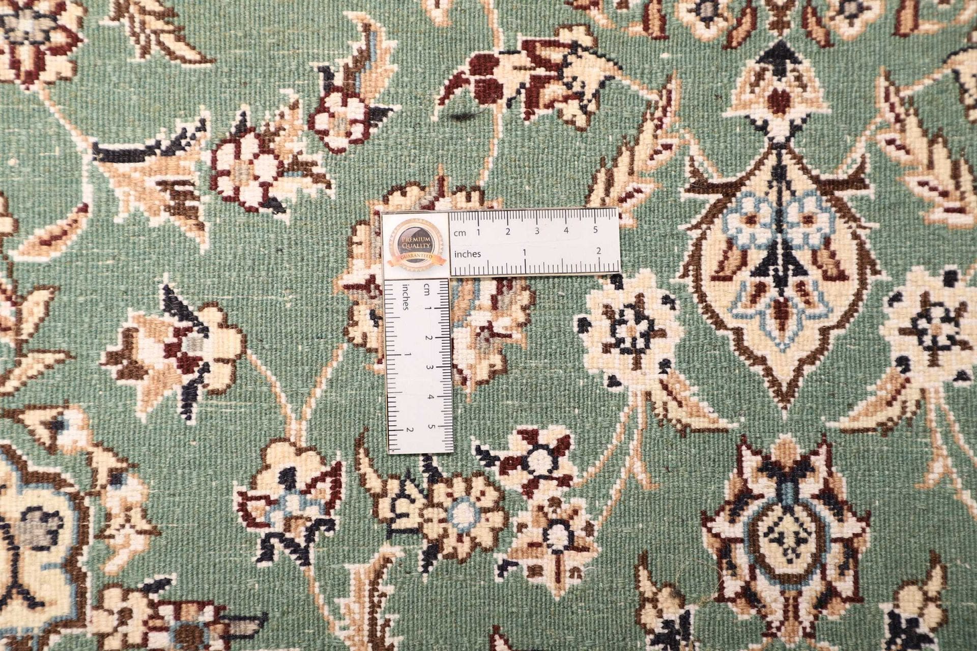 Nain Perserteppich aus Iran, 83 × 120 cm