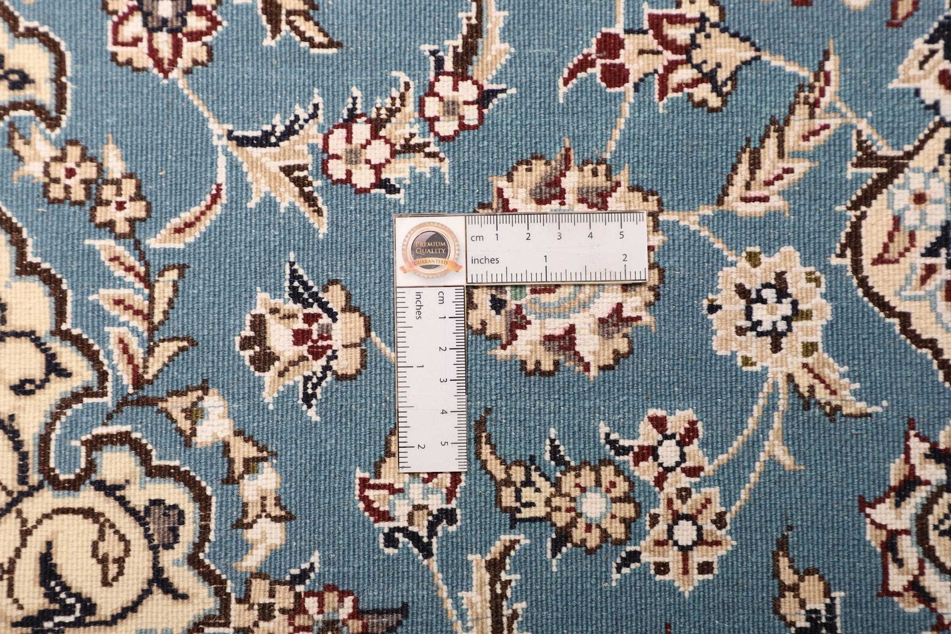 Nain Perserteppich aus Iran, 83 × 117 cm