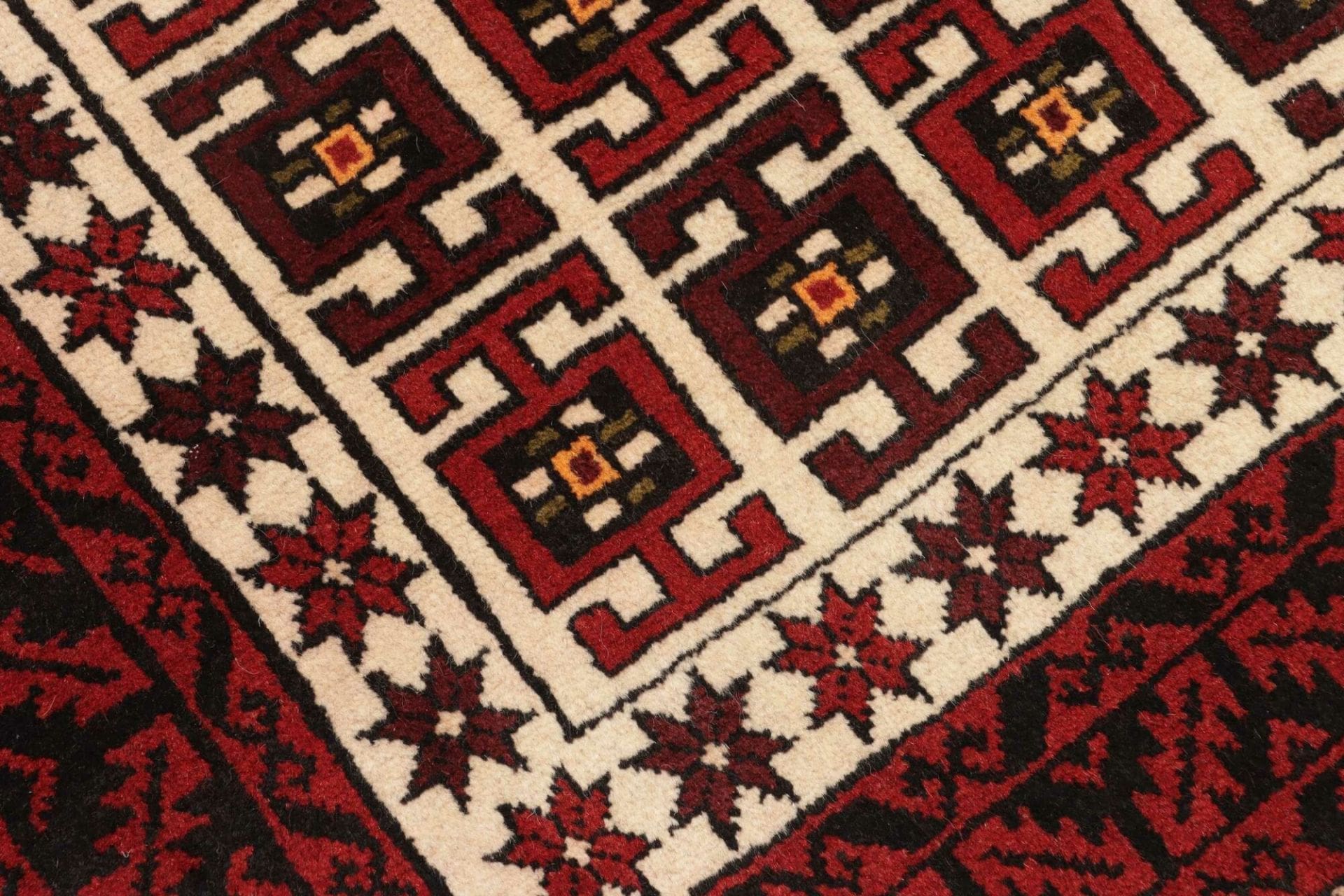 orientteppich-100-x-187cm-aus-schurwolle-handgeknupft-nain-5 Nain Perserteppich 100 × 187 cm aus Wolle, handgeknüpft
