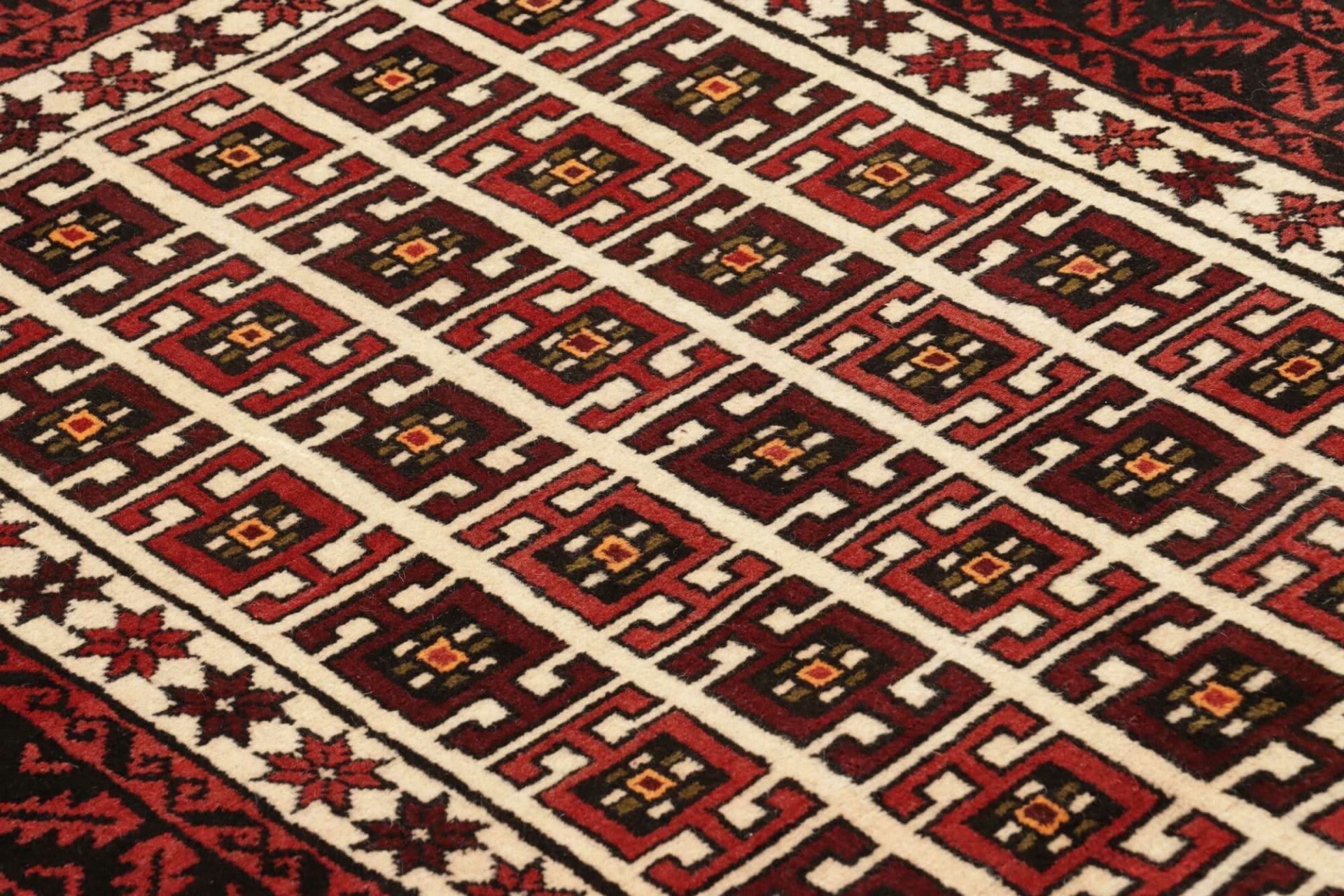 orientteppich-100-x-187cm-aus-schurwolle-handgeknupft-nain-6 Nain Perserteppich 100 × 187 cm aus Wolle, handgeknüpft