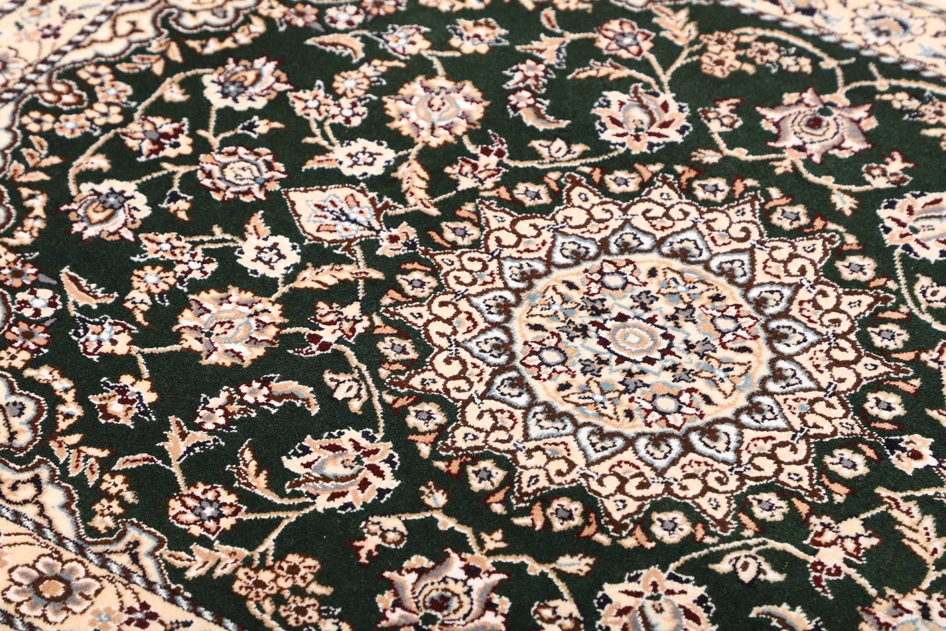 Handgeknüpfter Nain Perserteppich 83 × 116 cm
