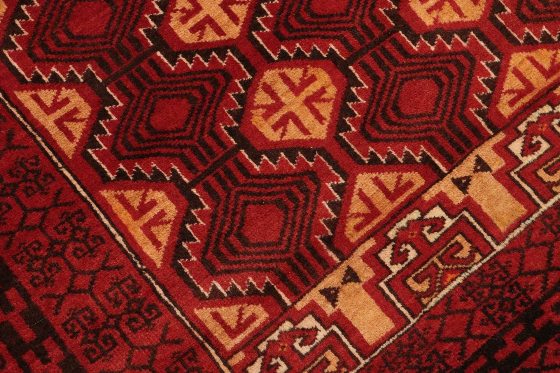 Perserteppich aus Iran, 106 × 201 cm