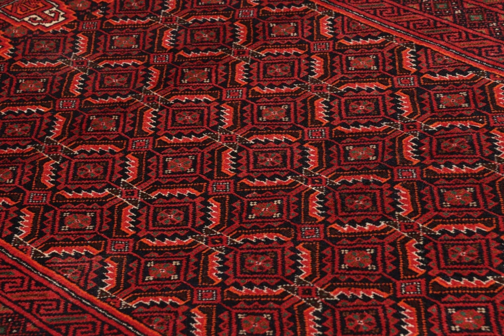 Handgeknüpfter Perserteppich 113 × 207 cm