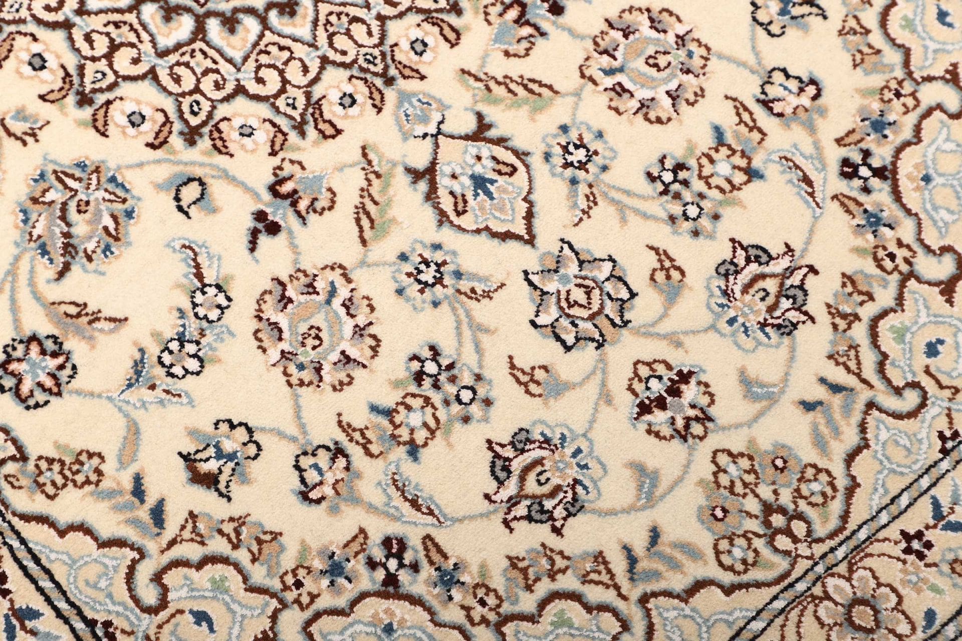 Nain Perserteppich 83 × 120 cm aus Wolle, handgeknüpft