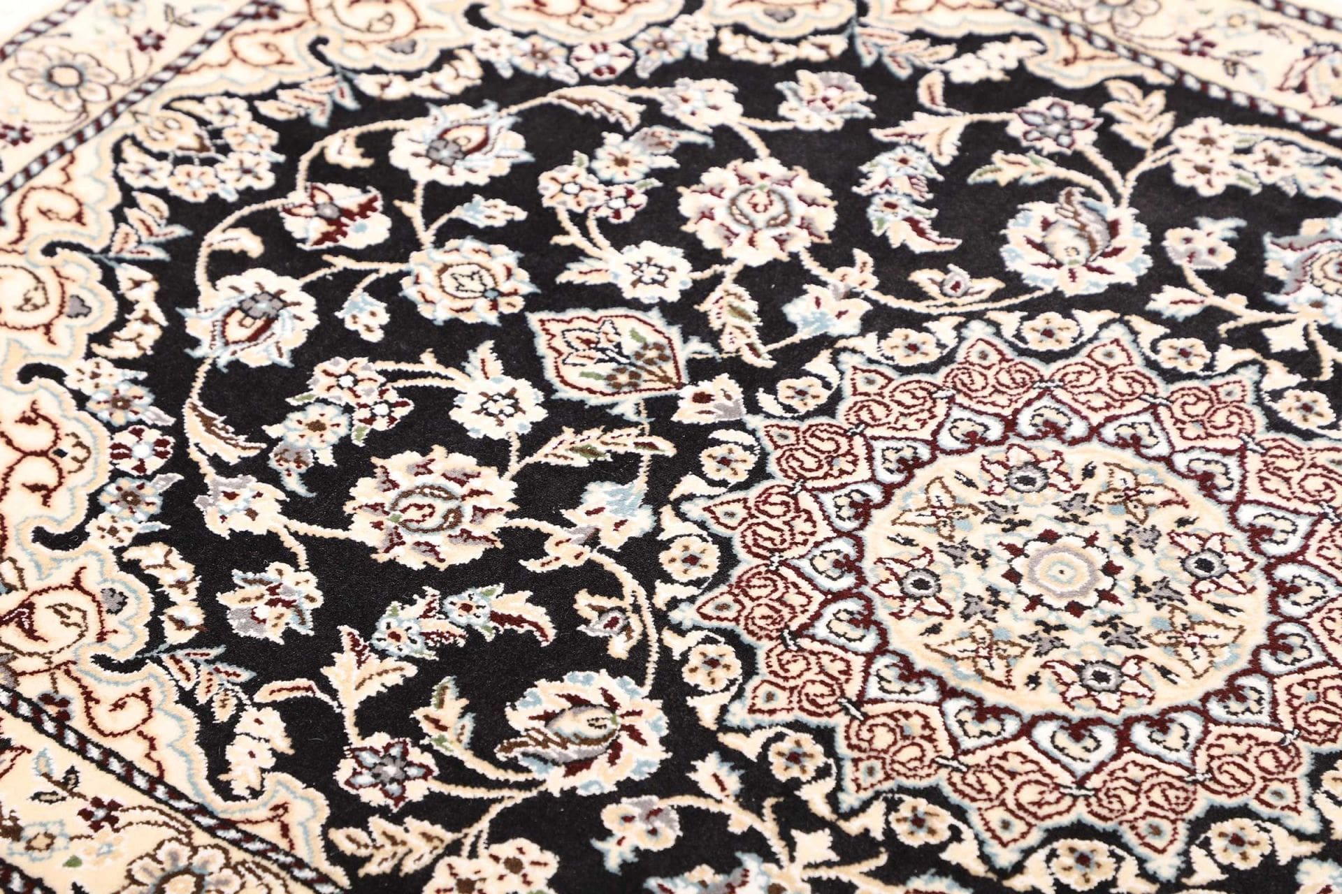 Nain Perserteppich 83 × 127 cm aus Wolle, handgeknüpft