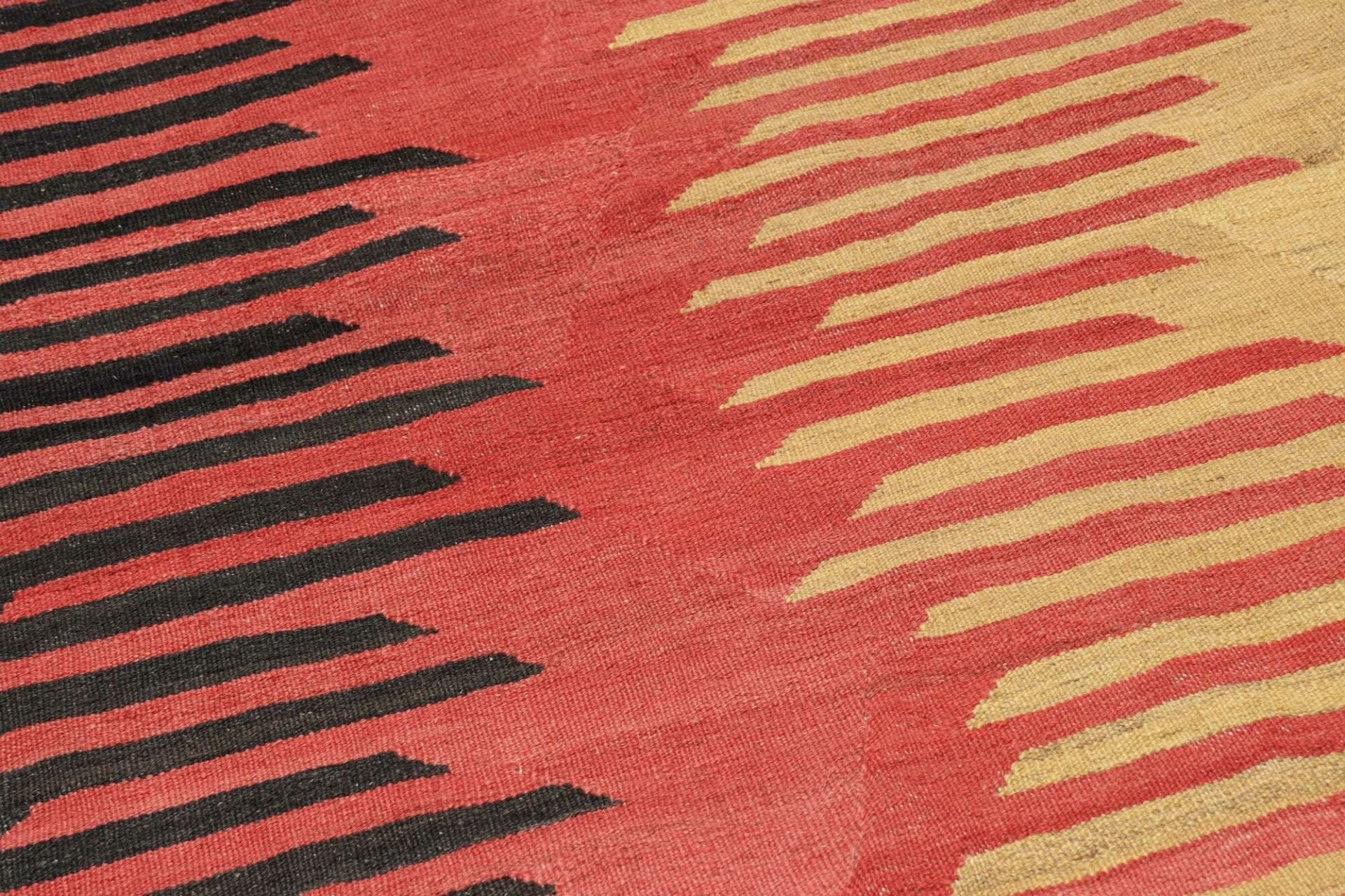 Handgewebter Kelim Perserteppich 190 × 260 cm
