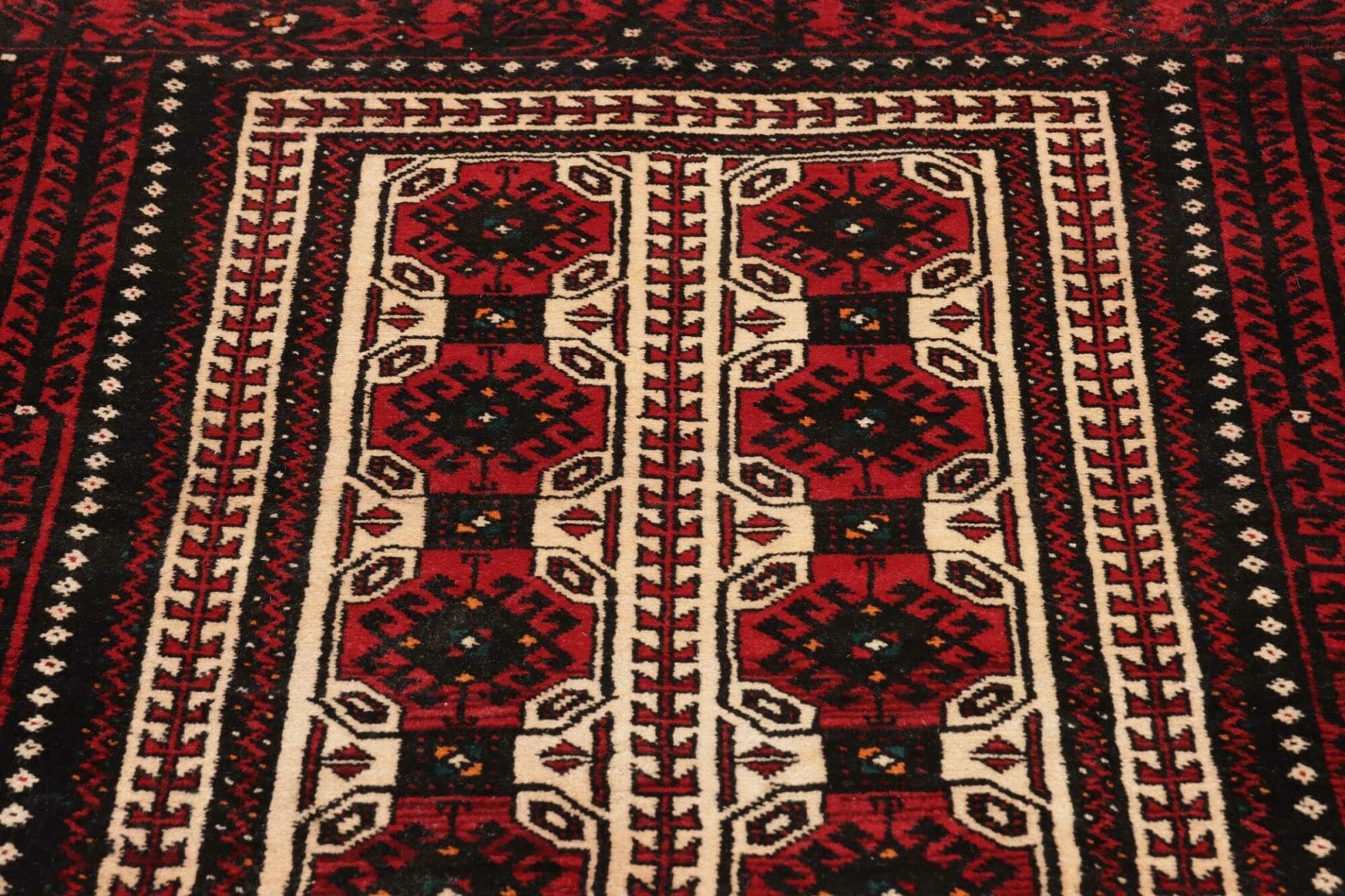 Handgeknüpfter Nain Perserteppich, 104 × 193 cm, Wolle