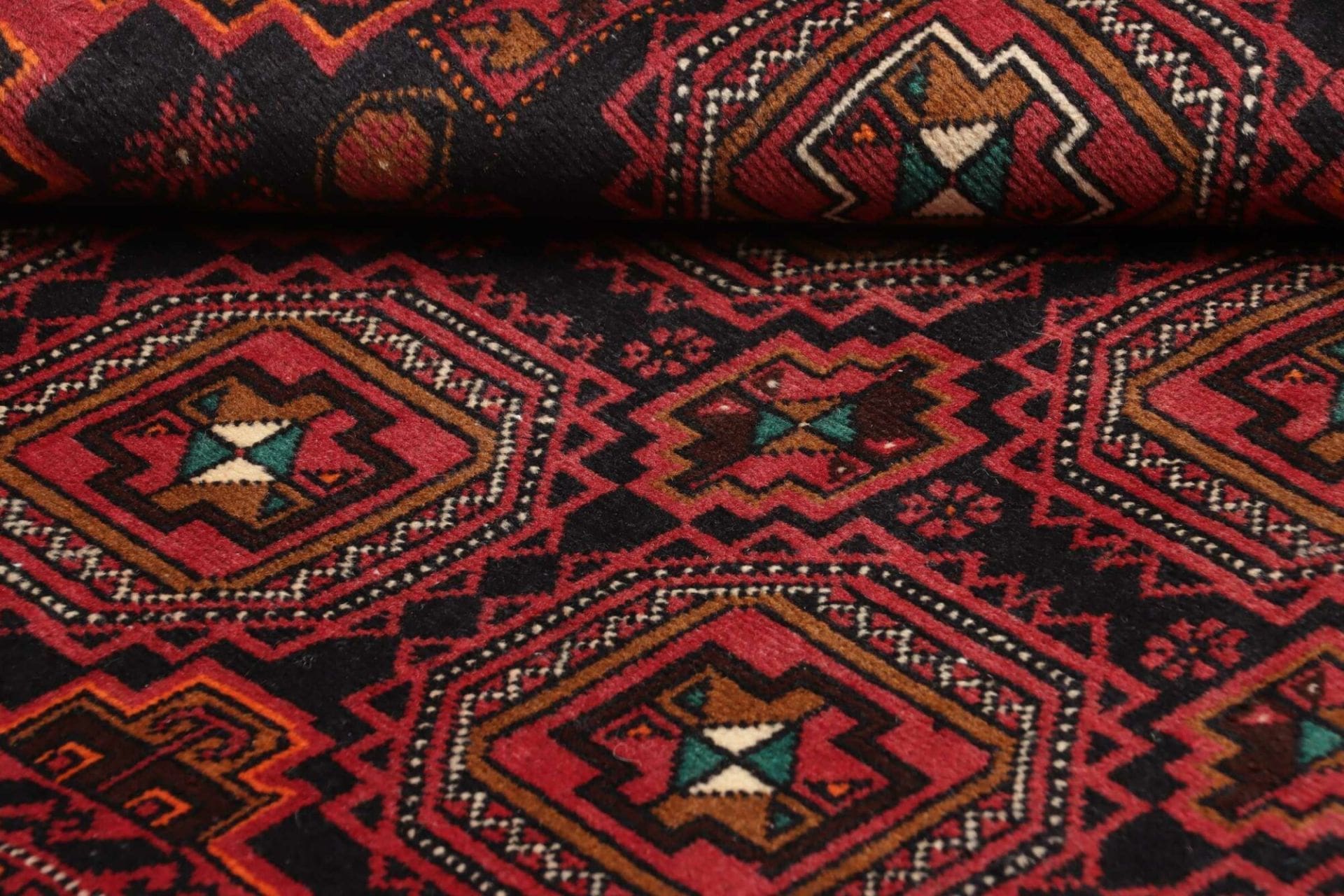 orientteppich-104-x-185-cm-aus-schurwolle-handgeknupft-nain-muster-9 Nain Perserteppich 104 × 185 cm aus Wolle, handgeknüpft