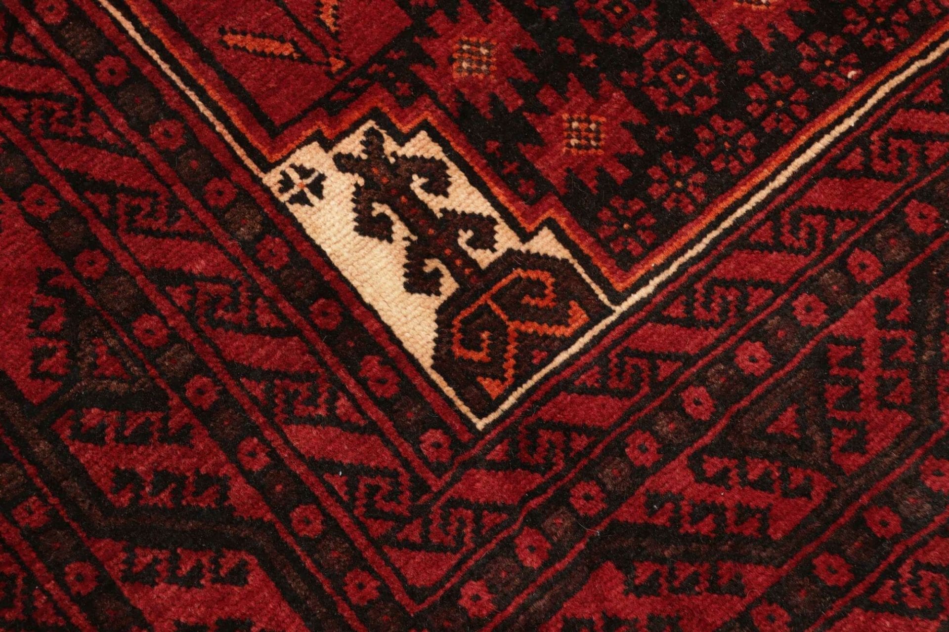 Handgeknüpfter Nain Perserteppich 111 × 200 cm