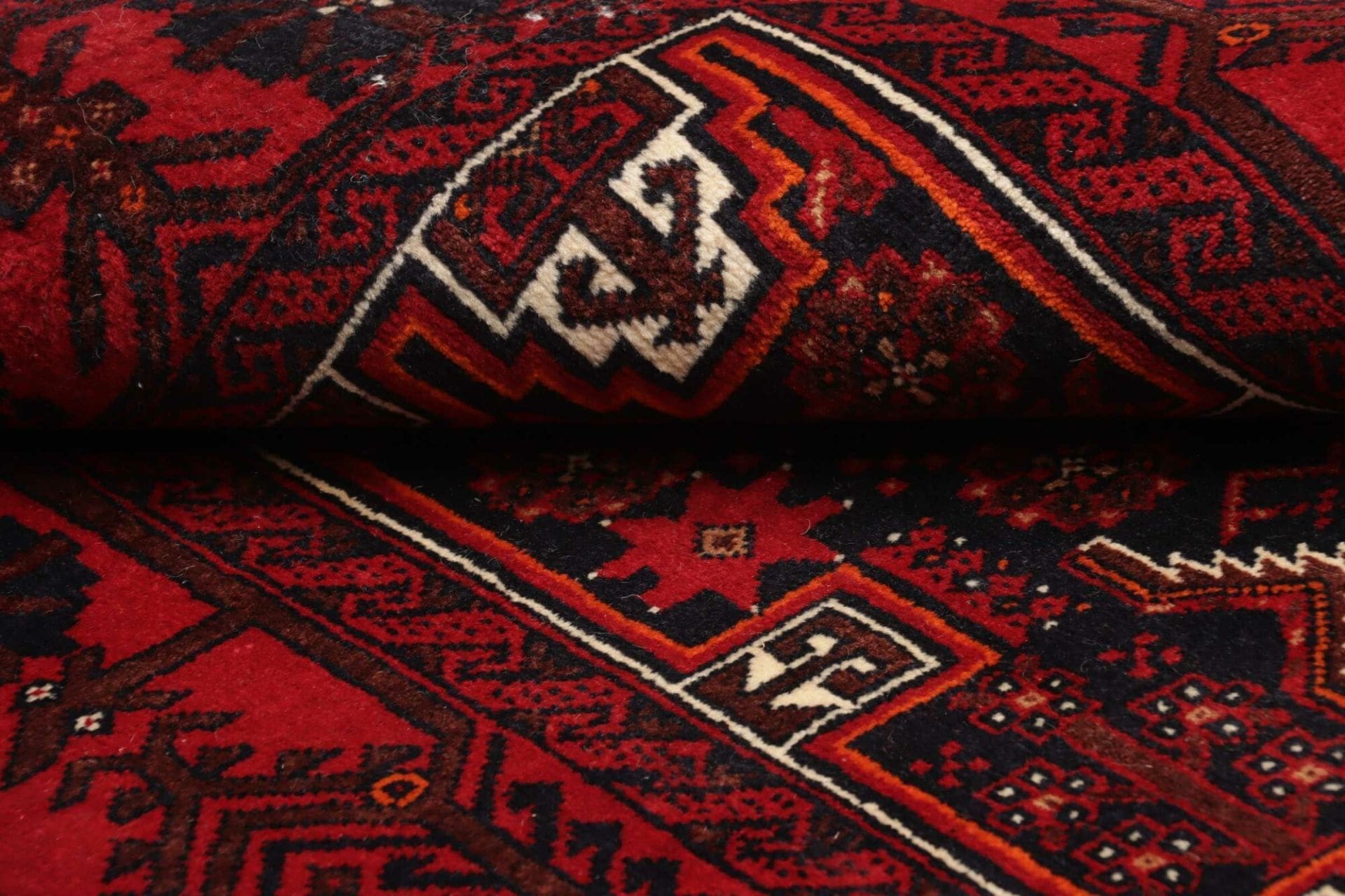 Nain Perserteppich 109 × 205 cm aus Wolle, handgeknüpft