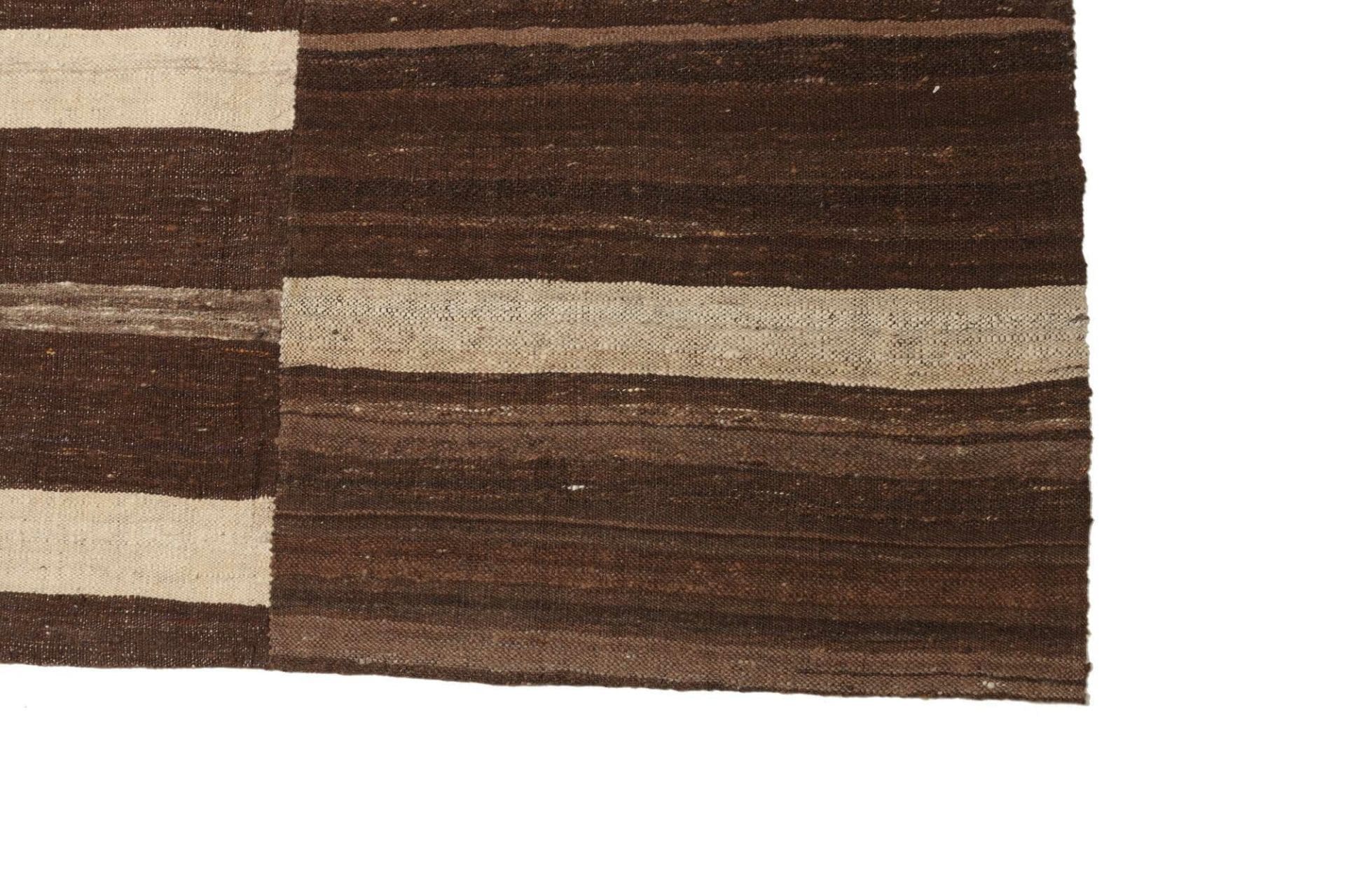 kelim-teppich-274-x-377cm-rustikales-design-handgewebt-4 Kelim Perserteppich 274 × 377 cm aus Wolle, handgewebt