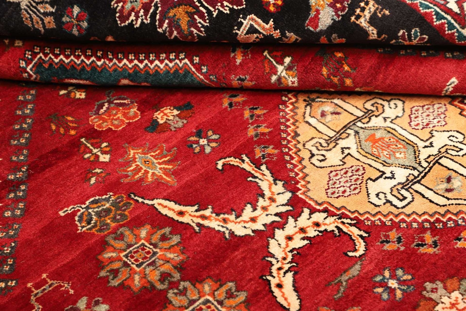 Shiraz Perserteppich aus Iran, 186 × 260 cm