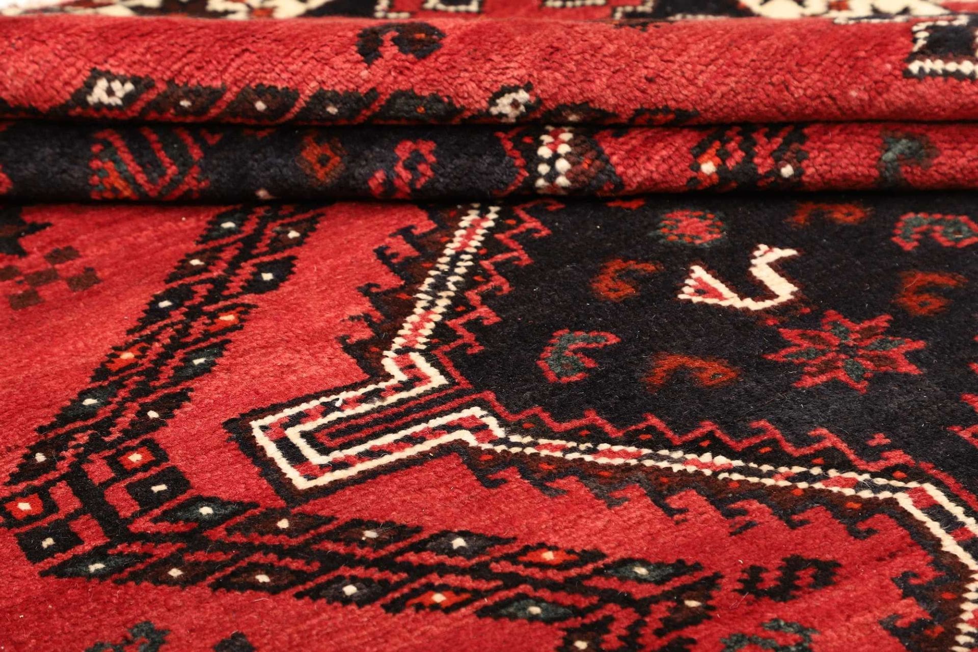 shiraz-teppich-178-x-252cm-wolle-geometrisches-muster-handgeknupft-9 Shiraz Perserteppich 178 × 252 cm aus Wolle, handgeknüpft
