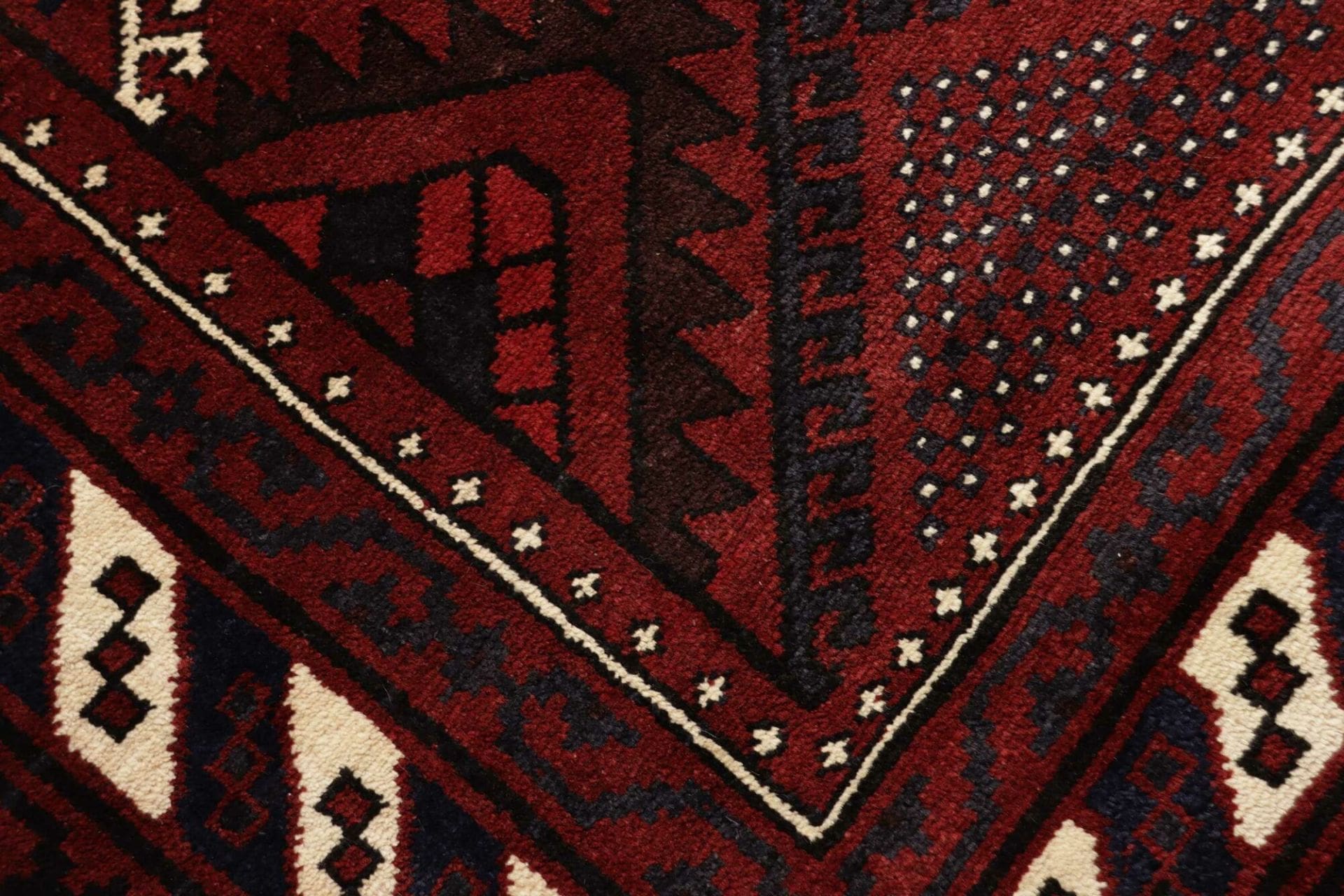 lori-orientteppich-228-x-310-cm-geometrisches-muster-handgeknupft-6 Handgeknüpfter Loribaft Perserteppich 228 × 310 cm