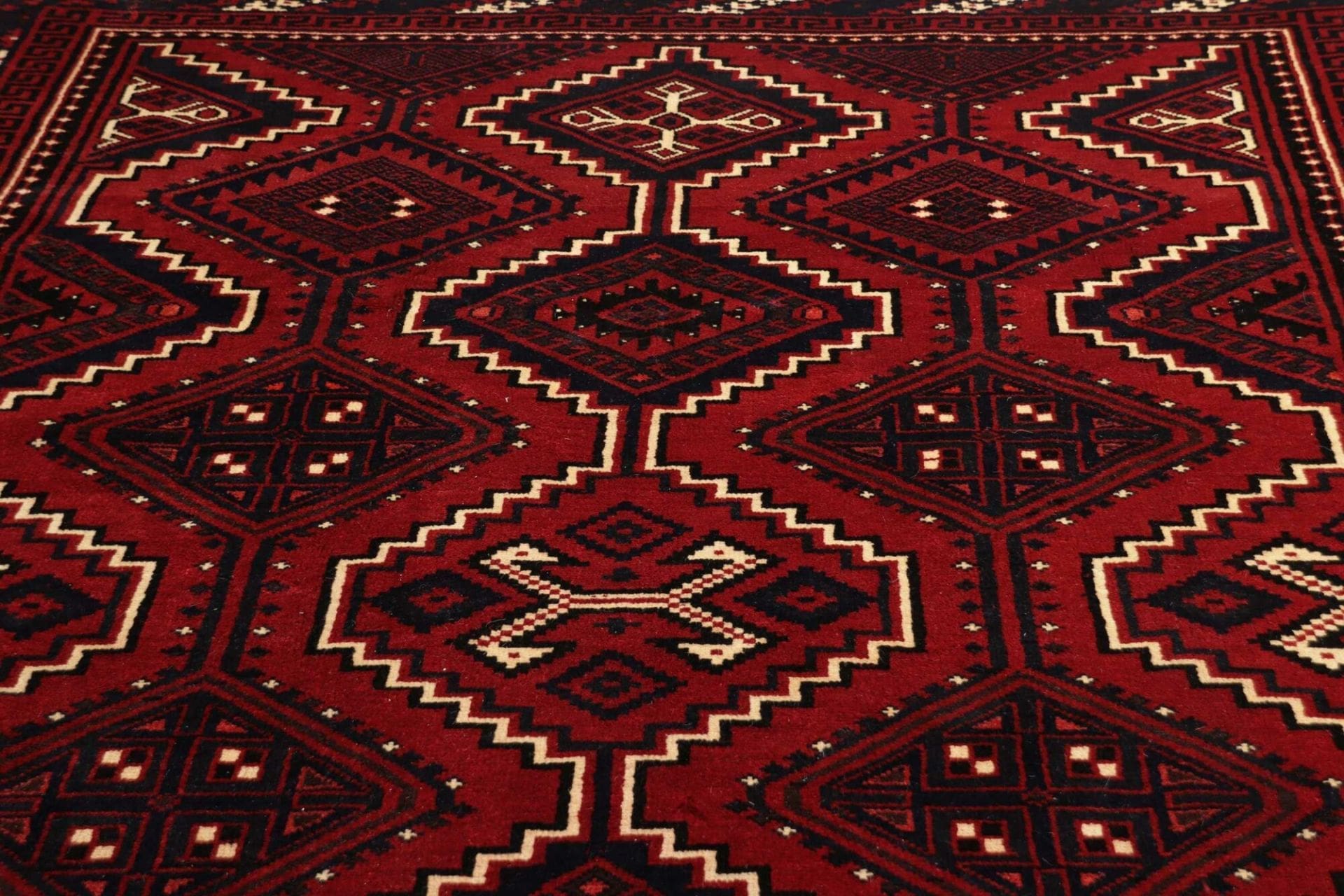 lori-orientteppich-228-x-315-cm-mit-geometrischen-mustern-handgeknupft-8 Loribaft Perserteppich aus Iran, 228 × 315 cm