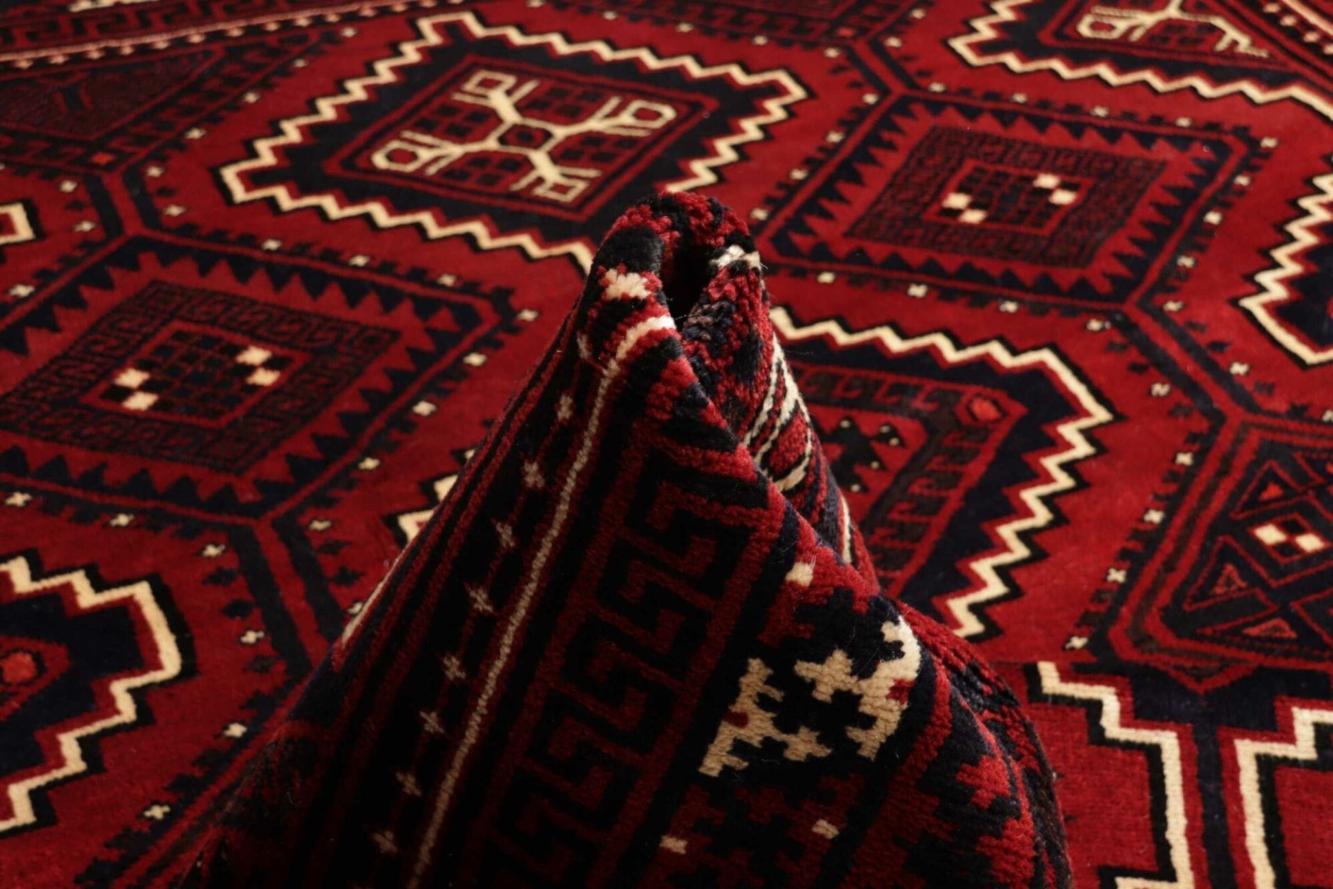 lori-orientteppich-228-x-315-cm-mit-geometrischen-mustern-handgeknupft-9 Loribaft Perserteppich aus Iran, 228 × 315 cm