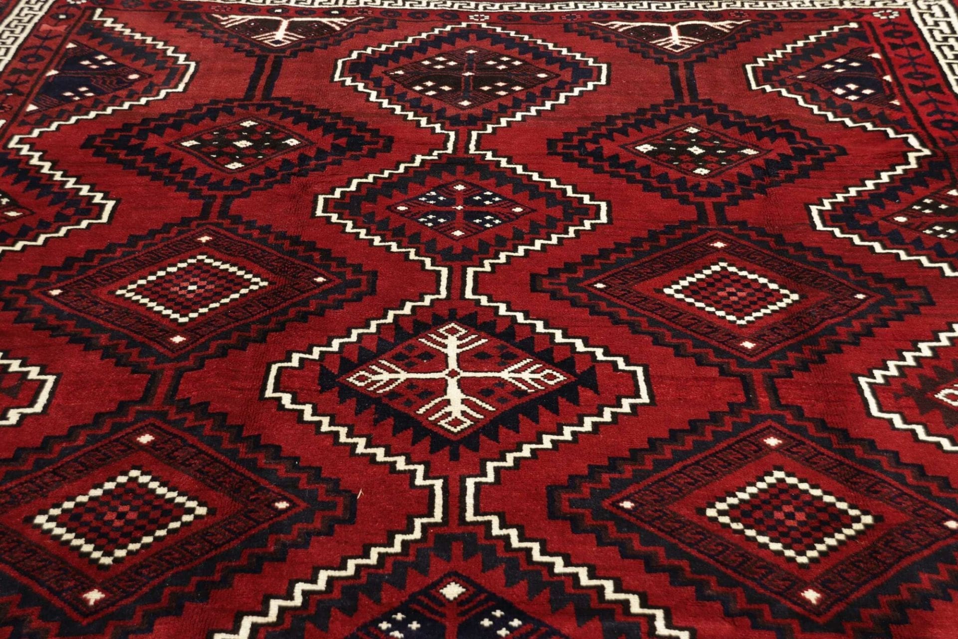 Handgeknüpfter Loribaft Perserteppich 239 × 318 cm
