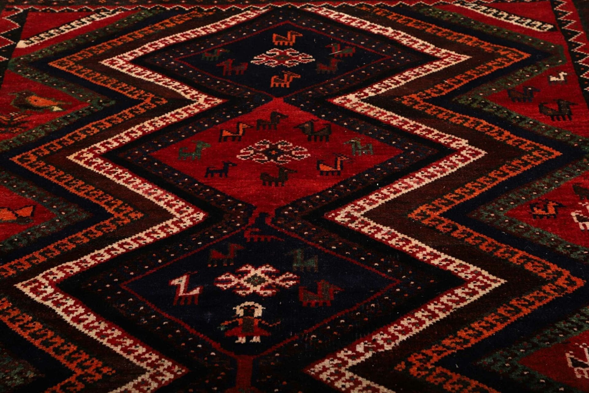 Shiraz Perserteppich aus Iran, 180 × 263 cm