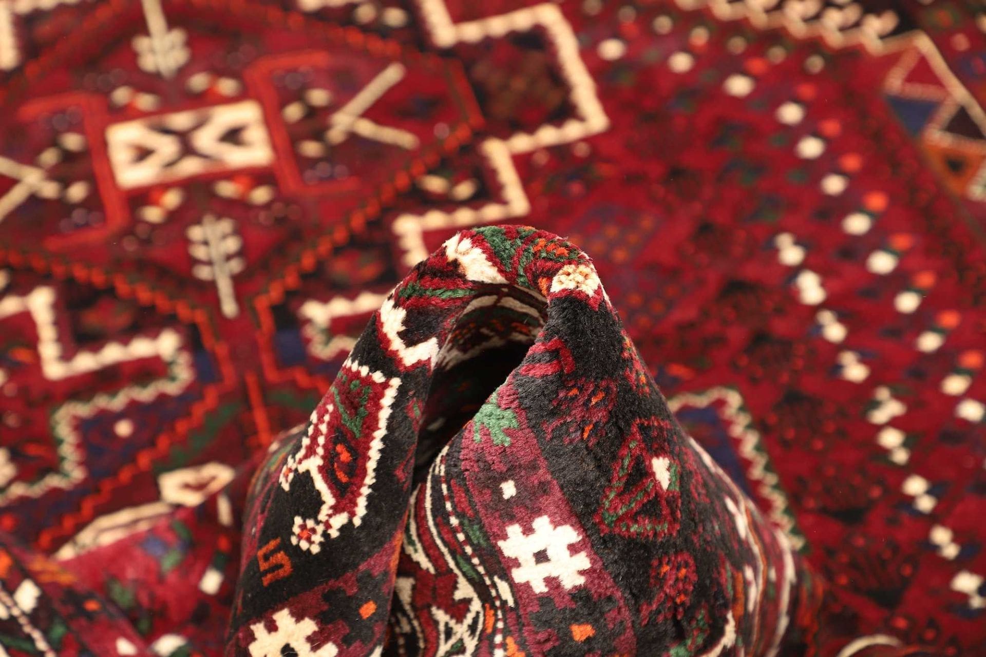 shiraz-teppich-189-x-260cm-wolle-geometrisches-muster-handgeknupft-8 Shiraz Perserteppich 189 × 260 cm aus Wolle, handgeknüpft