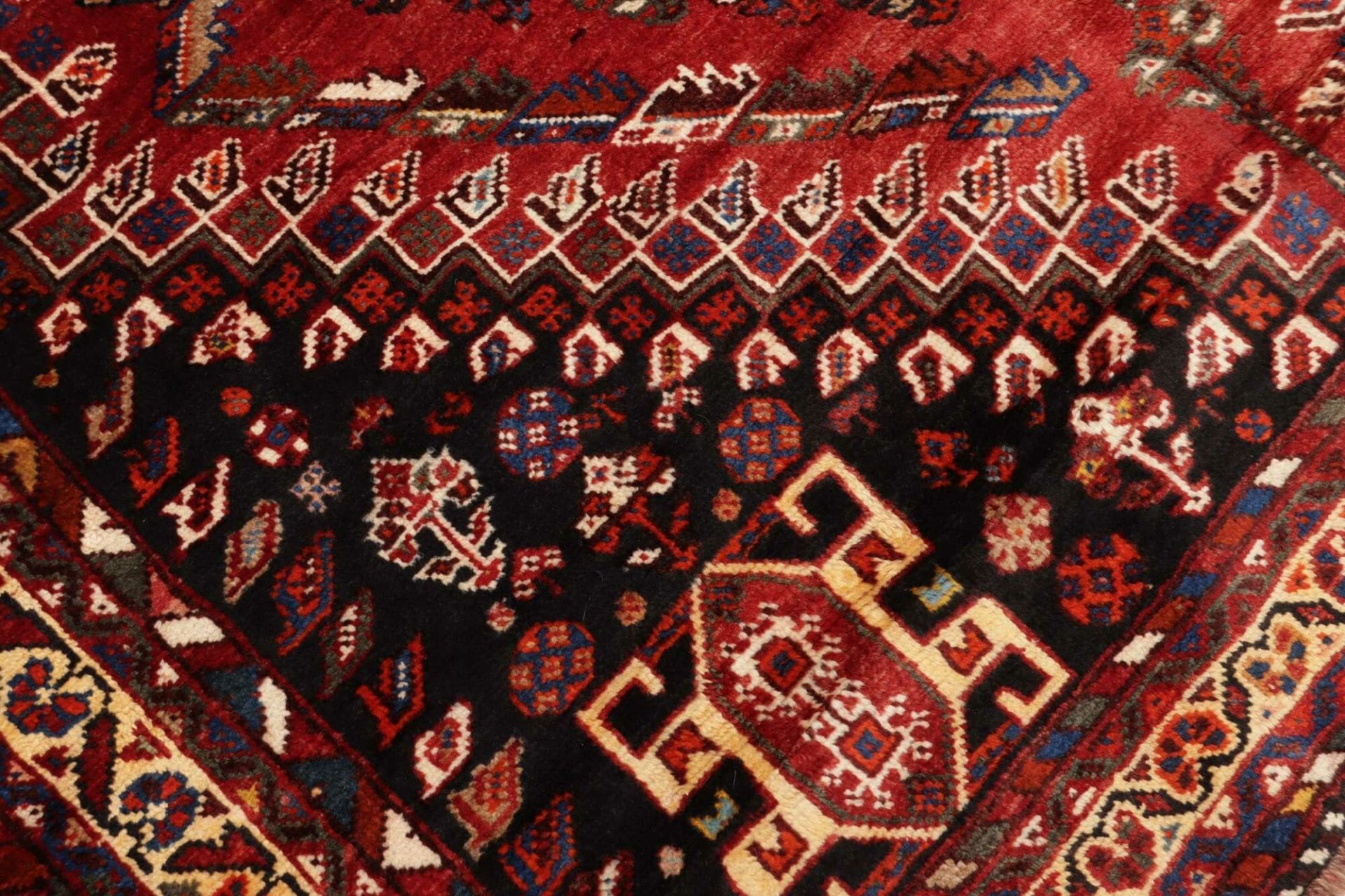 Shiraz Perserteppich 180 × 270 cm aus Wolle, handgeknüpft