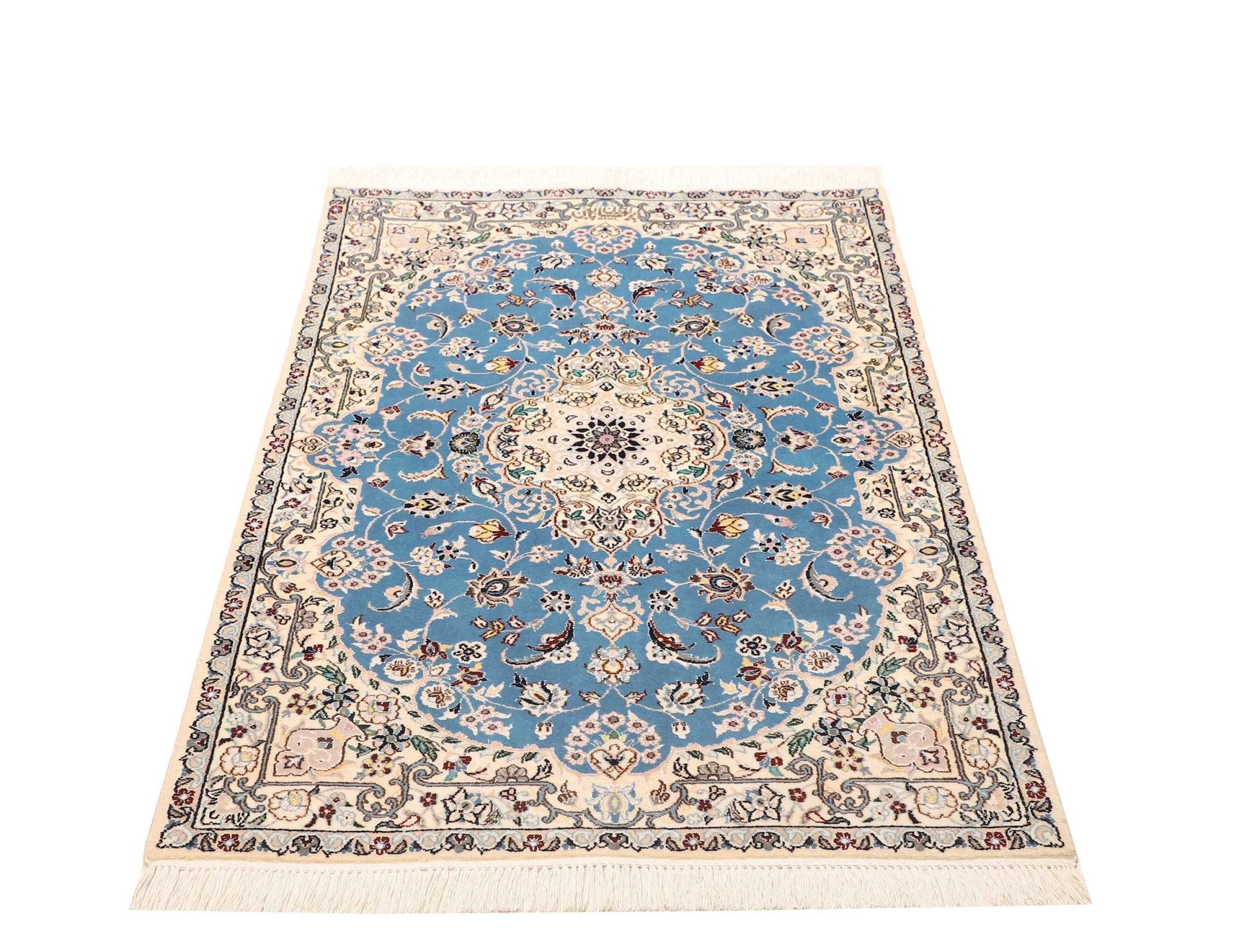 Nain Perserteppich aus Iran, 83 × 126 cm