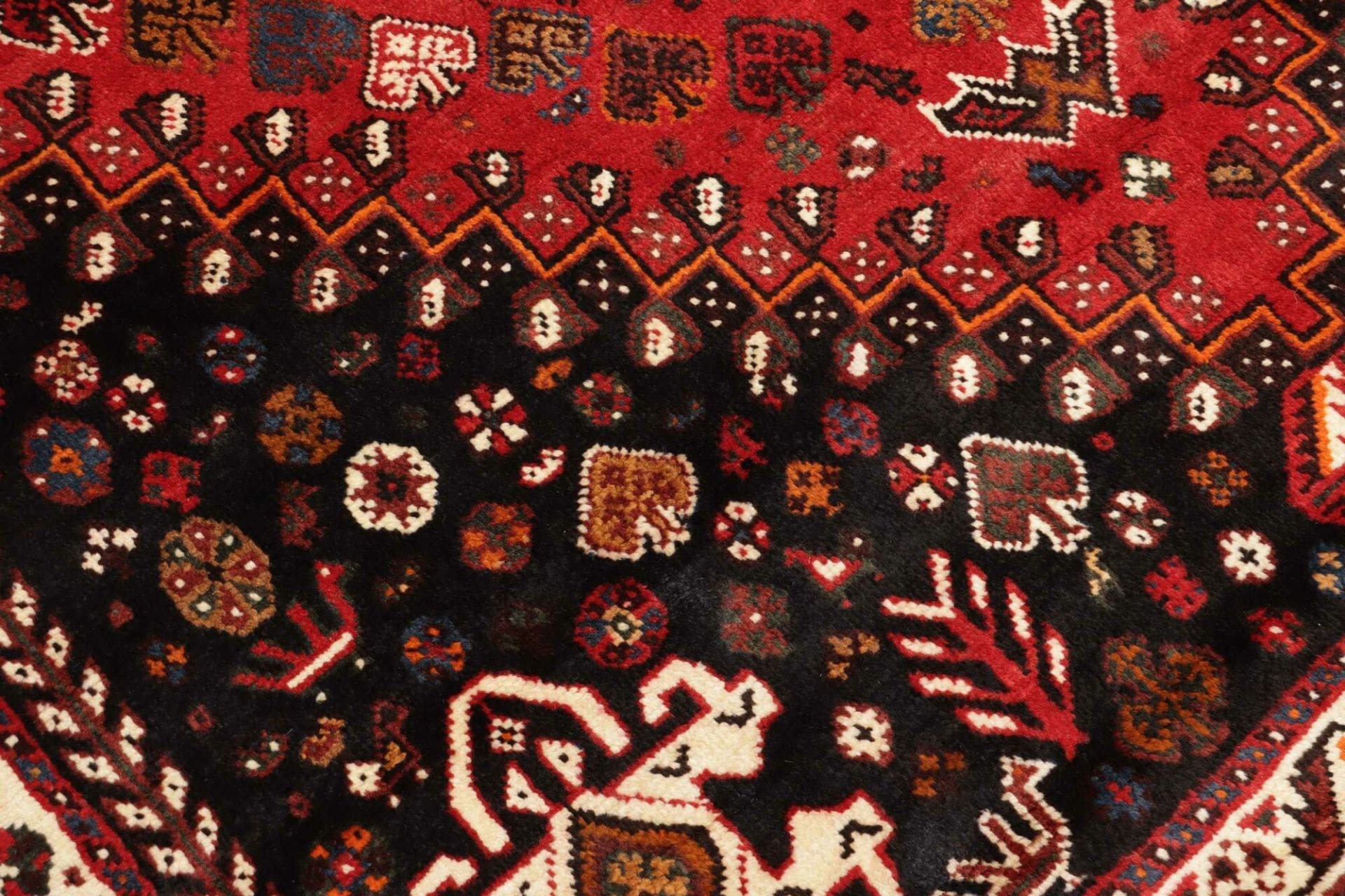 Handgeknüpfter Shiraz Perserteppich 178 × 262 cm