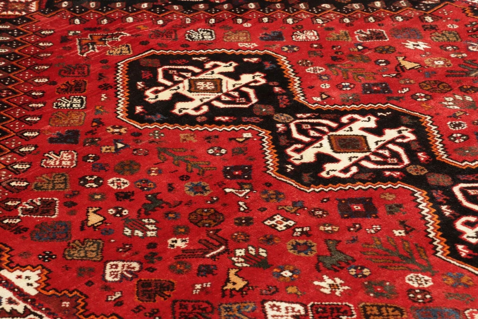 Handgeknüpfter Shiraz Perserteppich 178 × 262 cm