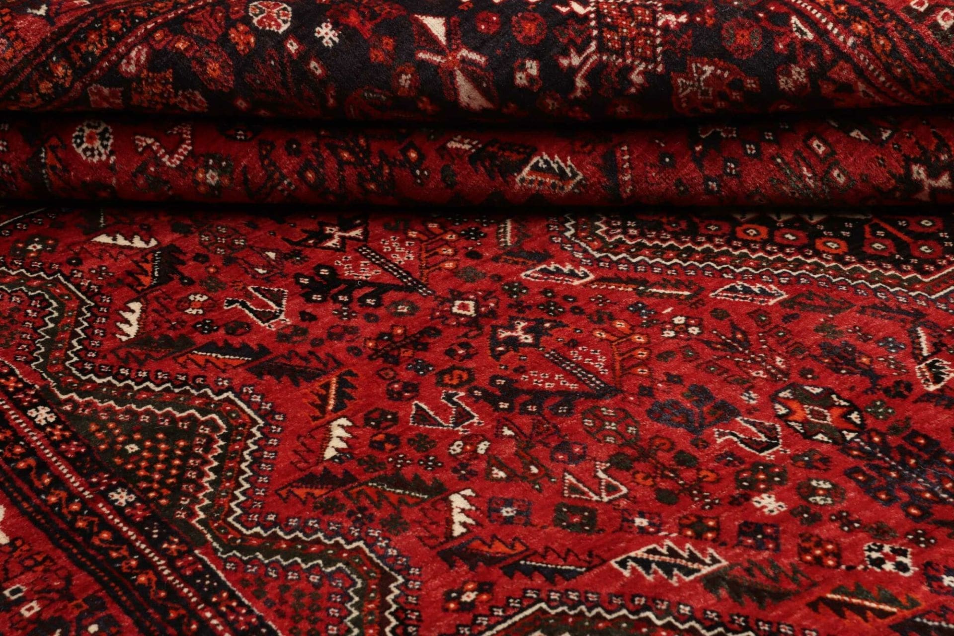 Handgeknüpfter Shiraz Perserteppich 178 × 260 cm