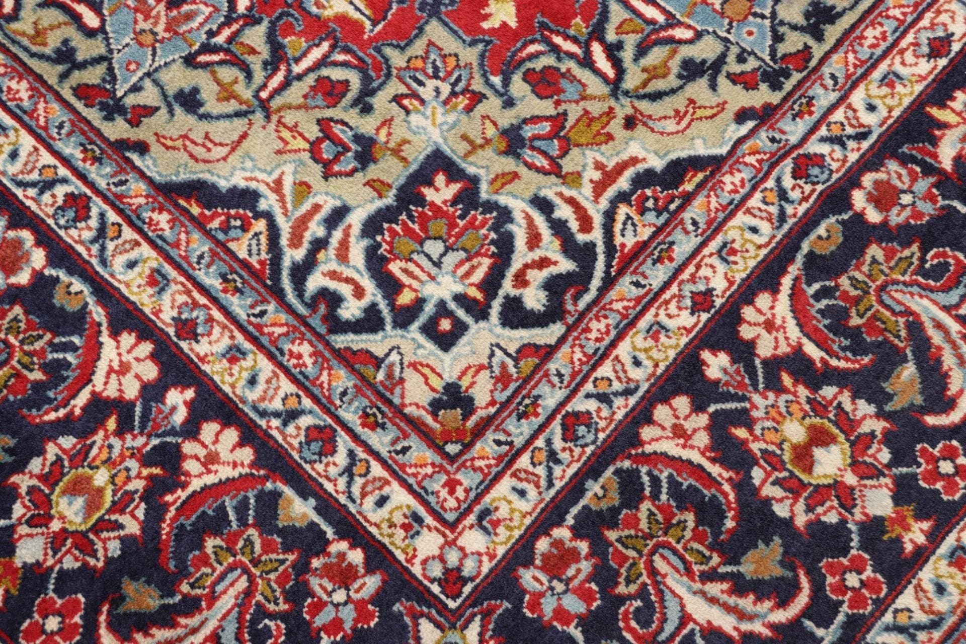 Perserteppich aus Iran, 218 × 340 cm